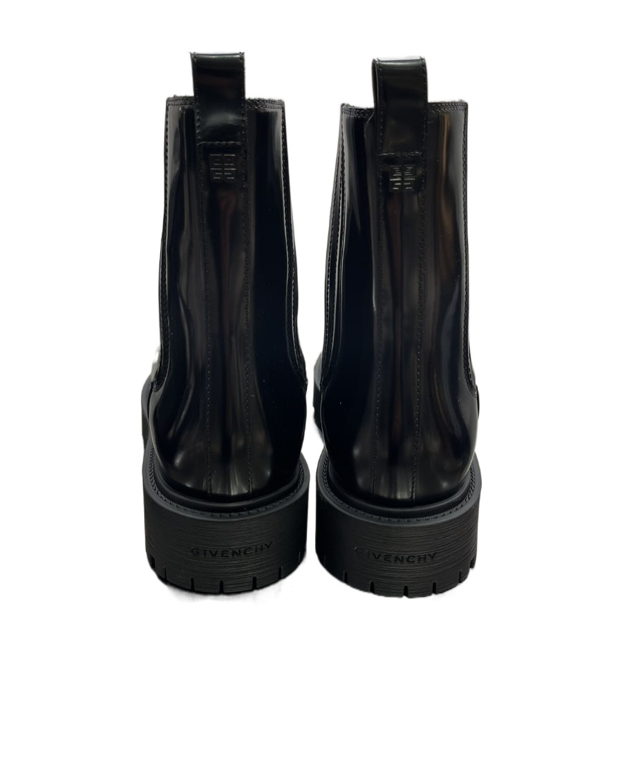 Givenchy Streamlined Leather Ankle Boots In Black