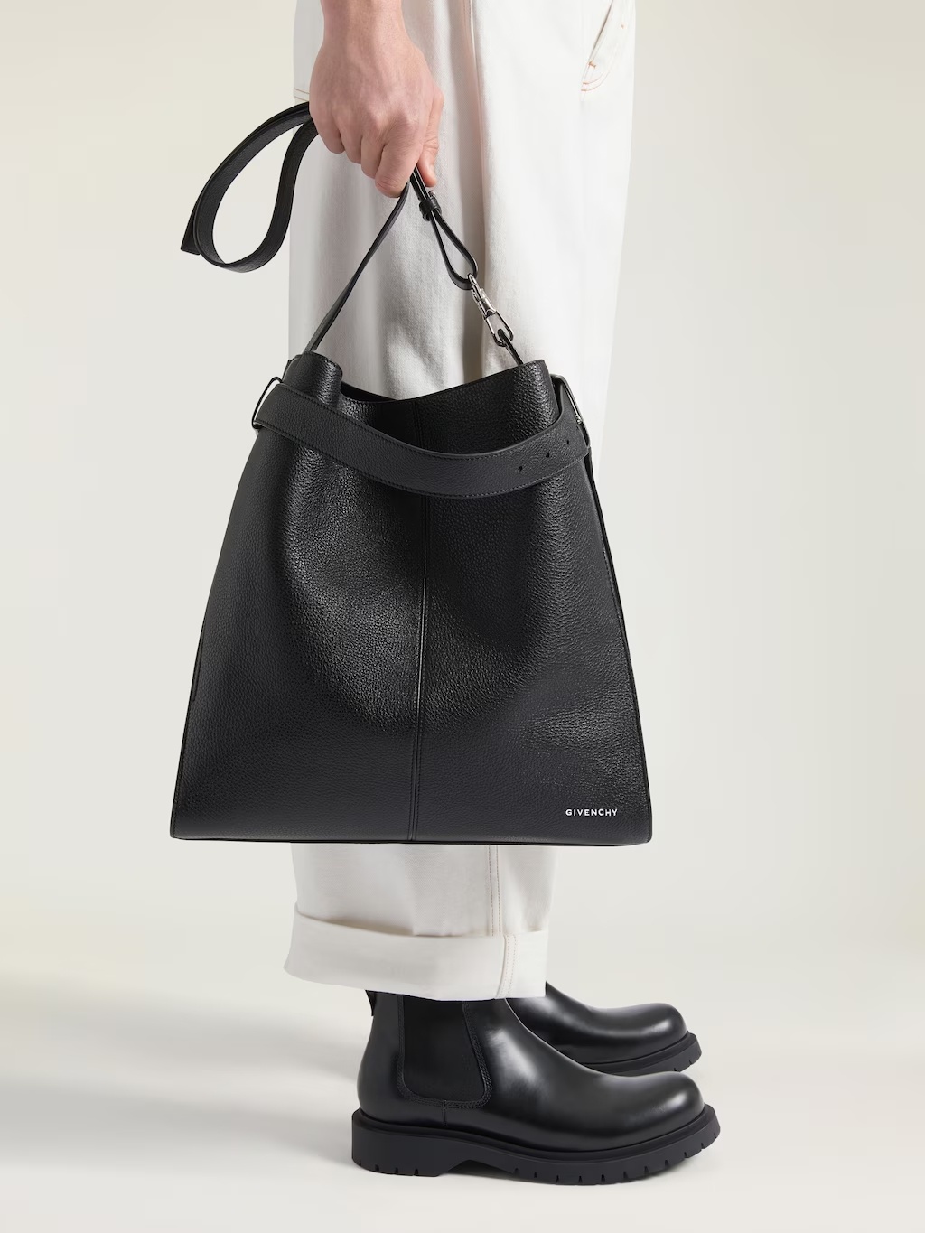 Givenchy Medium Belted Hobo Bag In Grained Leather In Black