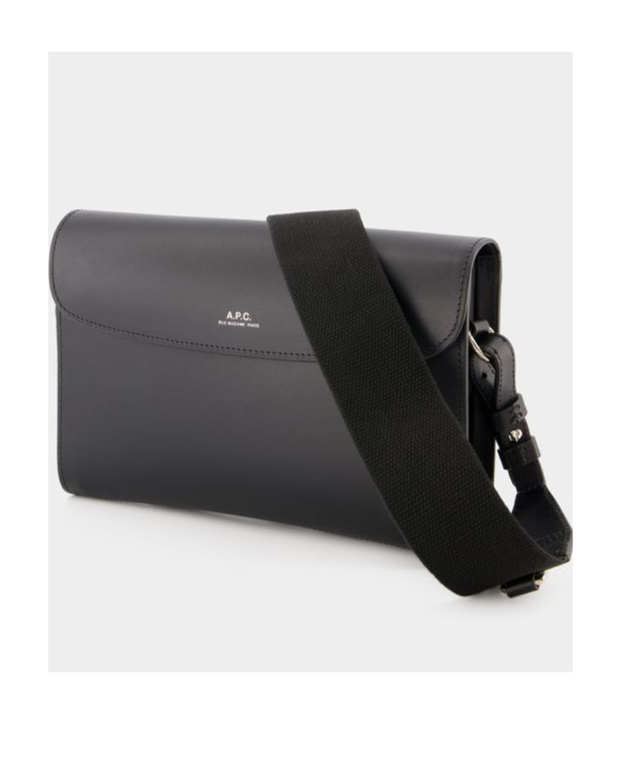 Apc James Leather Shoulder Bag In Black