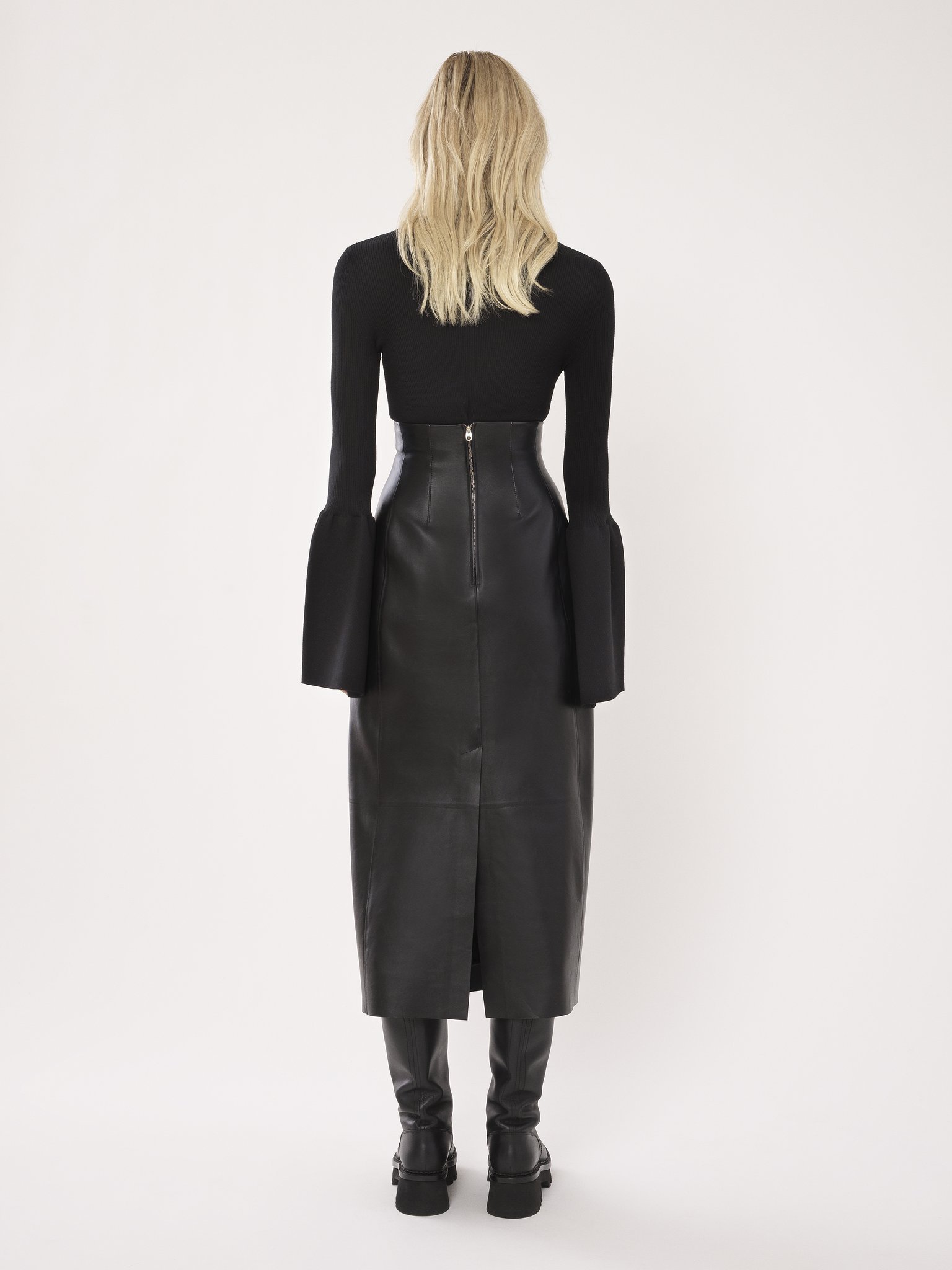 Chloé Bell-sleeves Ribbed Jumper In Black