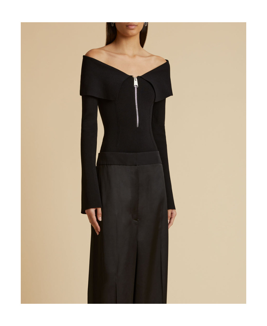 Khaite Off-the-shoulder Long Sleeved Top In Black