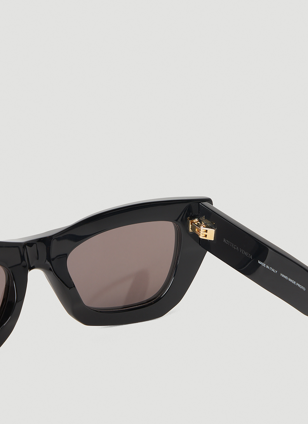 Bottega Veneta Cat Eye Sunglasses In Gray