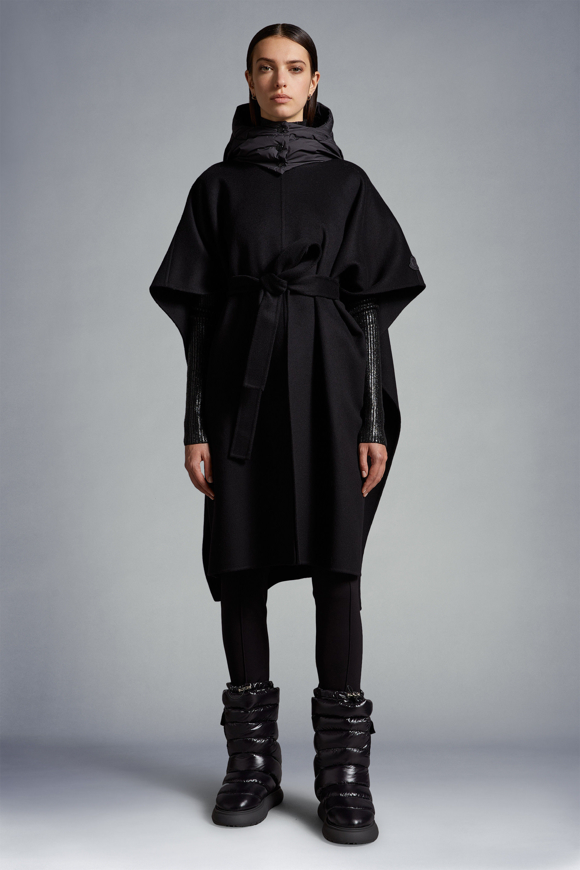Moncler Hooded Logo Wool Cloak In Black