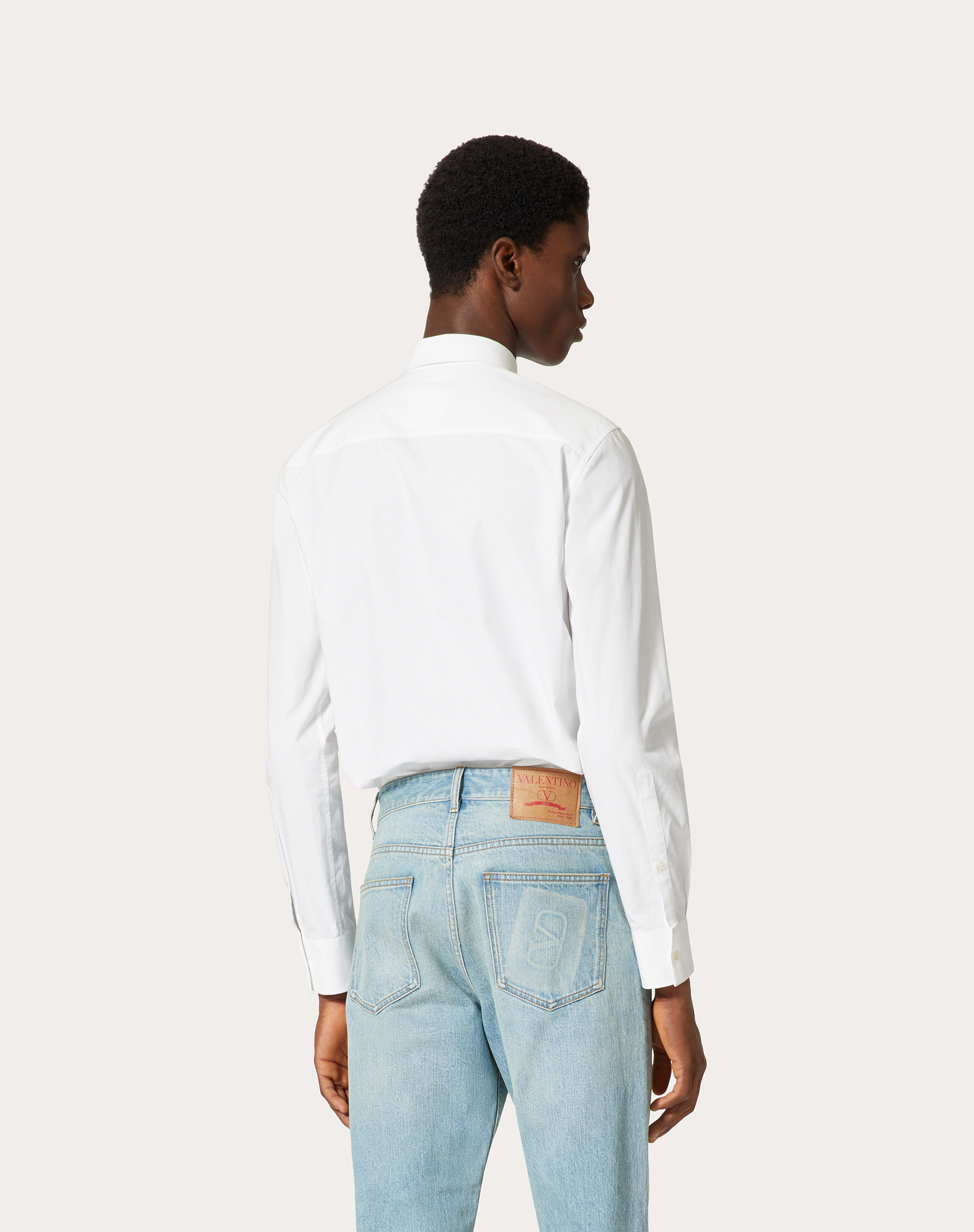 VALENTINO VALENTINO	STUD DETAILED CURVED HEM SHIRT