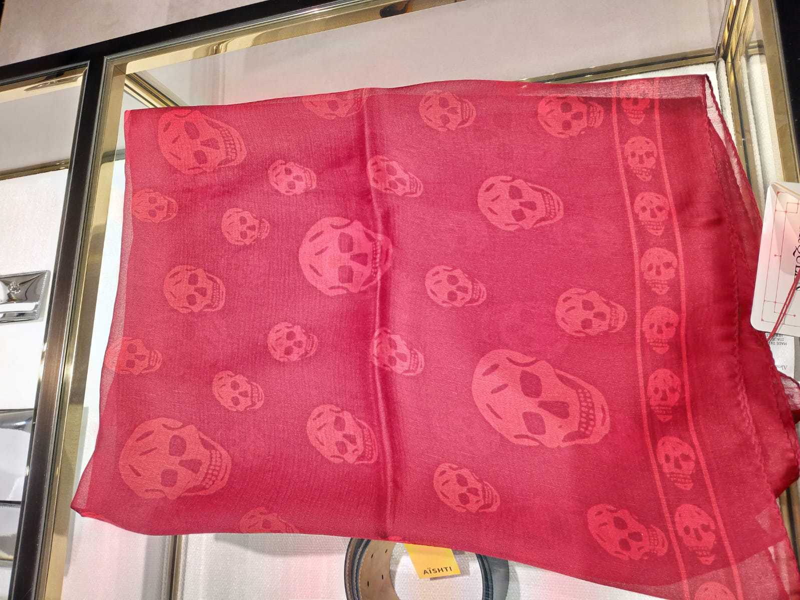 Alexander Mcqueen Silk Skull-print Scarf In Red