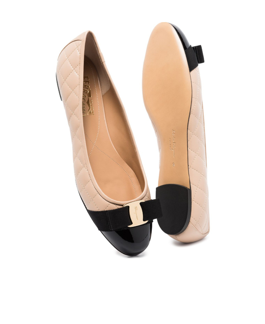 Ferragamo Varina Bow-embellished Quilted Smooth And Patent-leather Ballet Flats In Nude