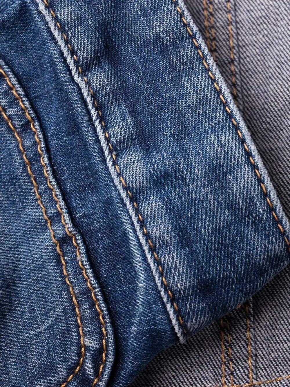 Dsquared2 Pocket-detailed Buttoned Denim Jacket In Blue