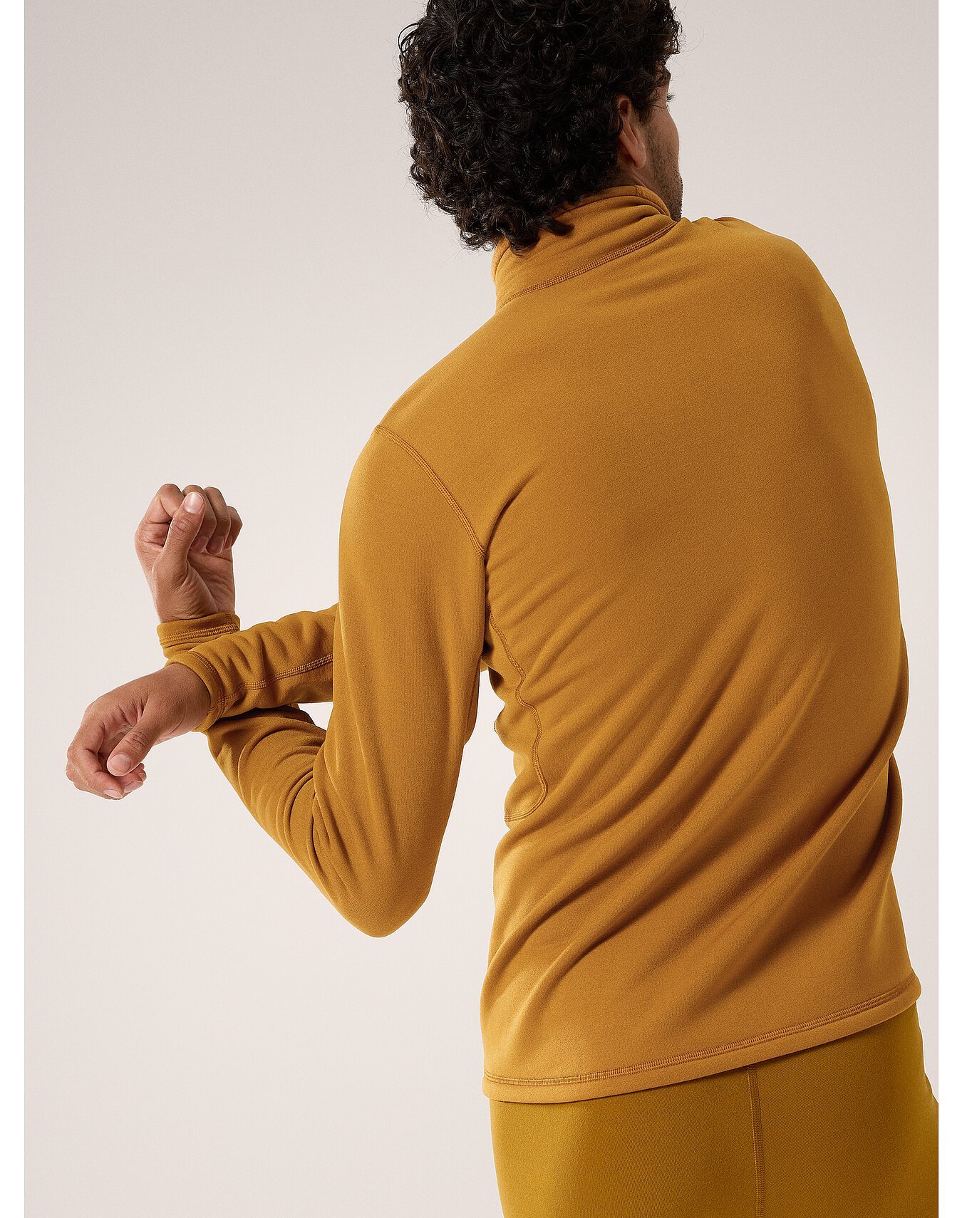 Arc'teryx Long-sleeved Zipper Collar Sweater In Orange