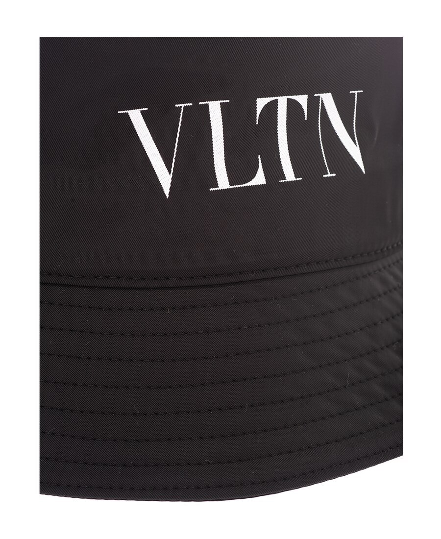 Valentino Vltn Logo-print Bucket Hat In Black