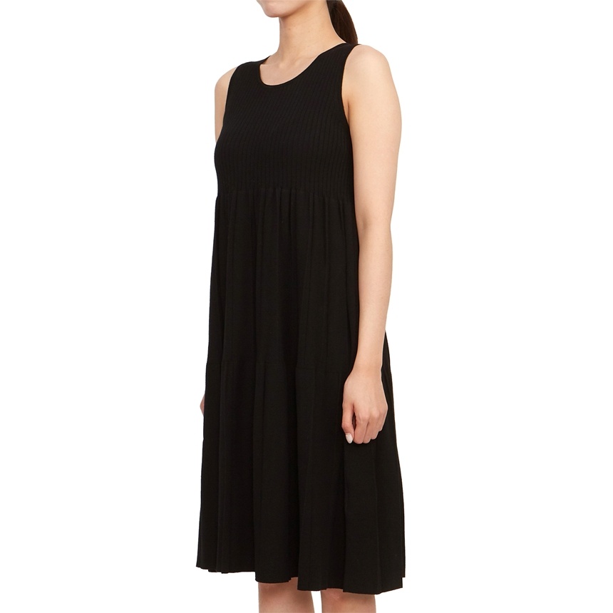 Weekend Max Mara Sleeveless Round-necked Dress In Black