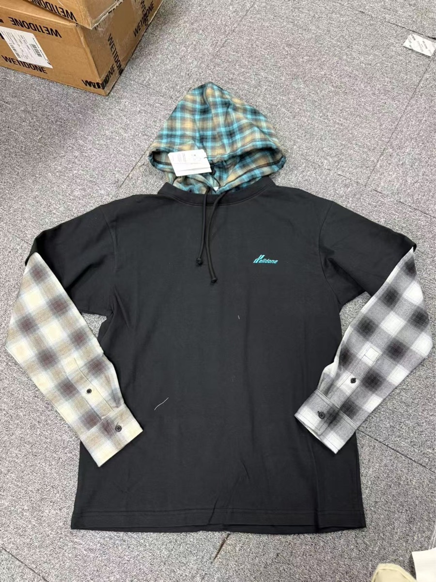 We11 Done Long Sleeve Sweatshirt In Black