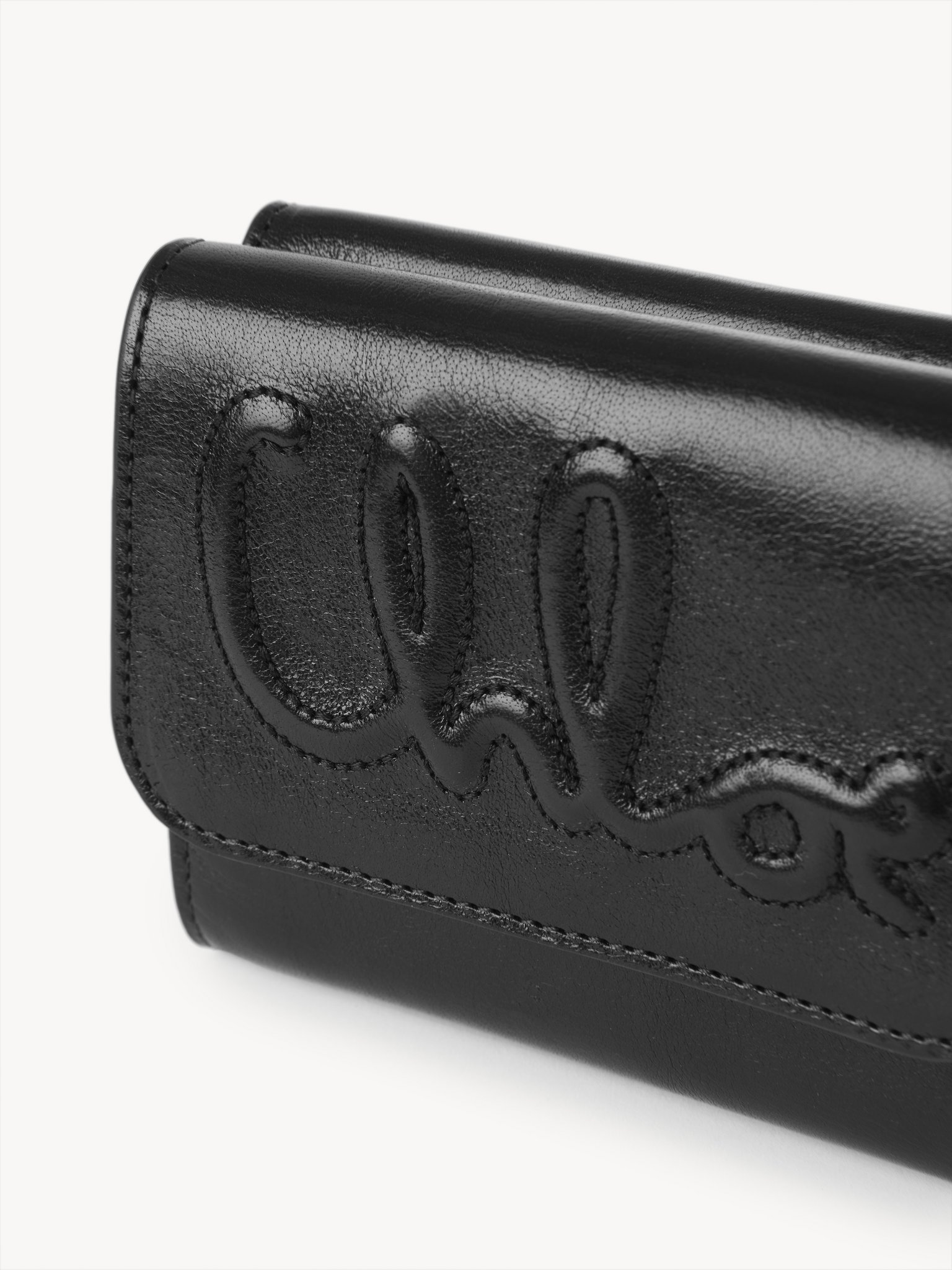 Chloé Small Three-fold Wallet In Black