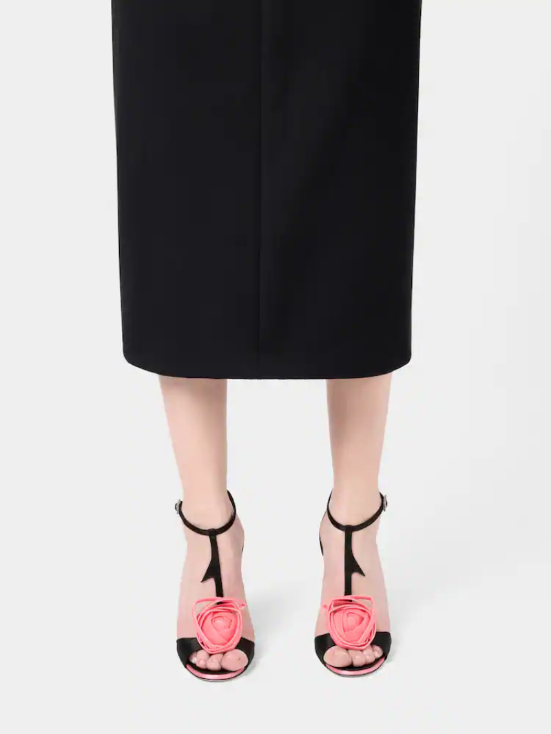 Roger Vivier Rose Vivier Satin T-strap Sandal In Black
