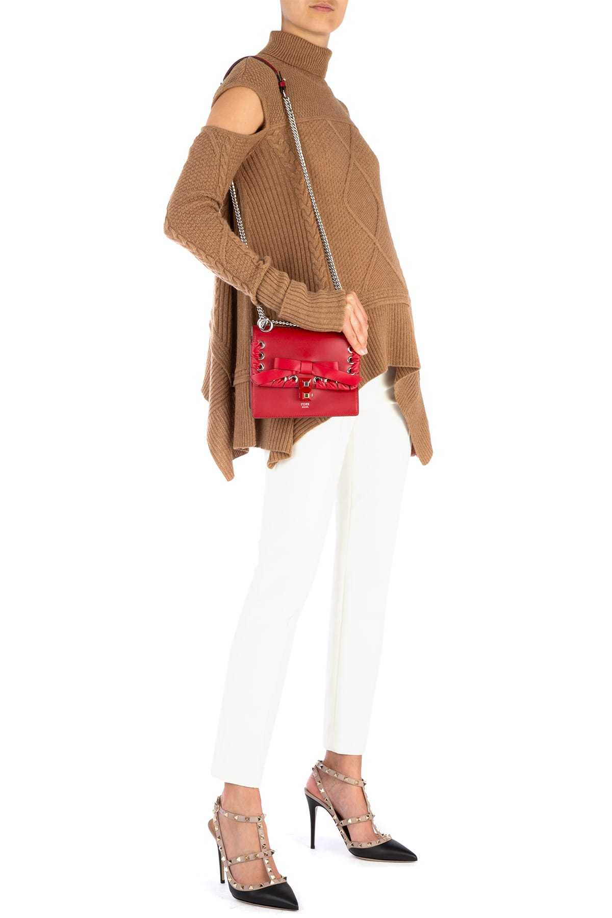 Fendi Kan I Bowknot Calfskin Shoulder Bag In Red