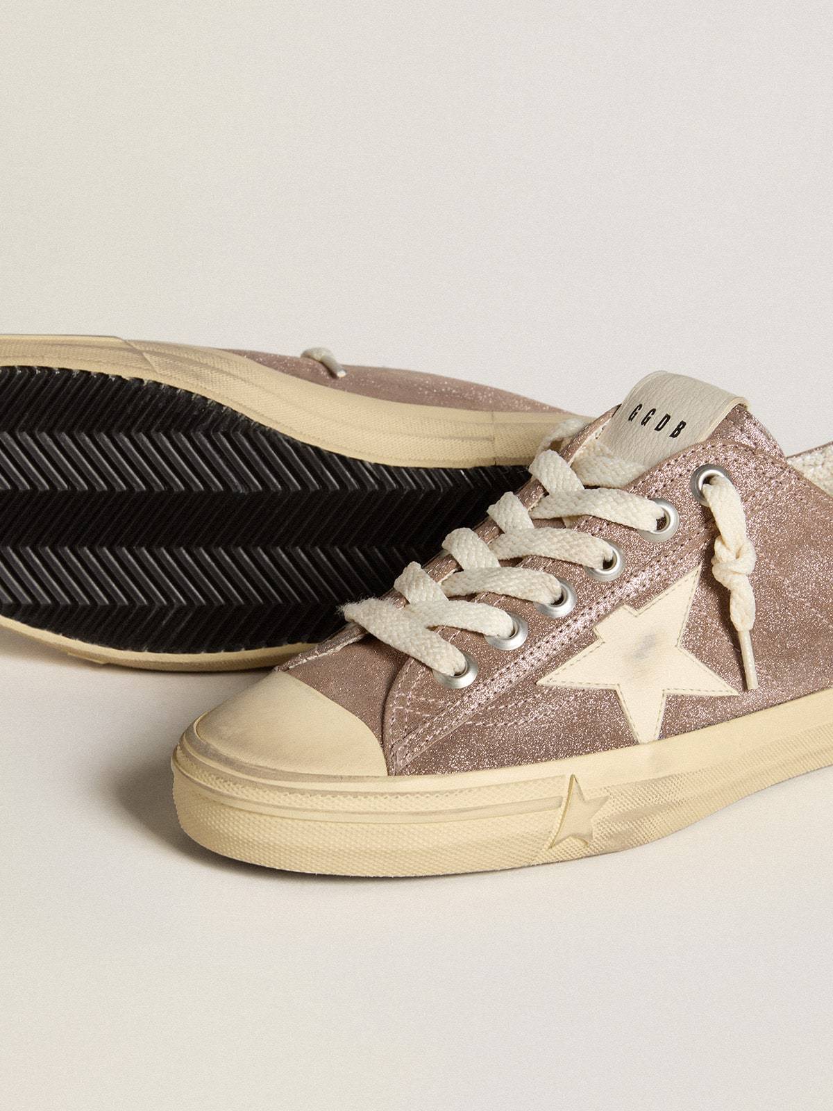 GOLDEN GOOSE GOLDEN GOOSE DELUXE BRAND V STAR 2 LOW-TOP SNEAKERS