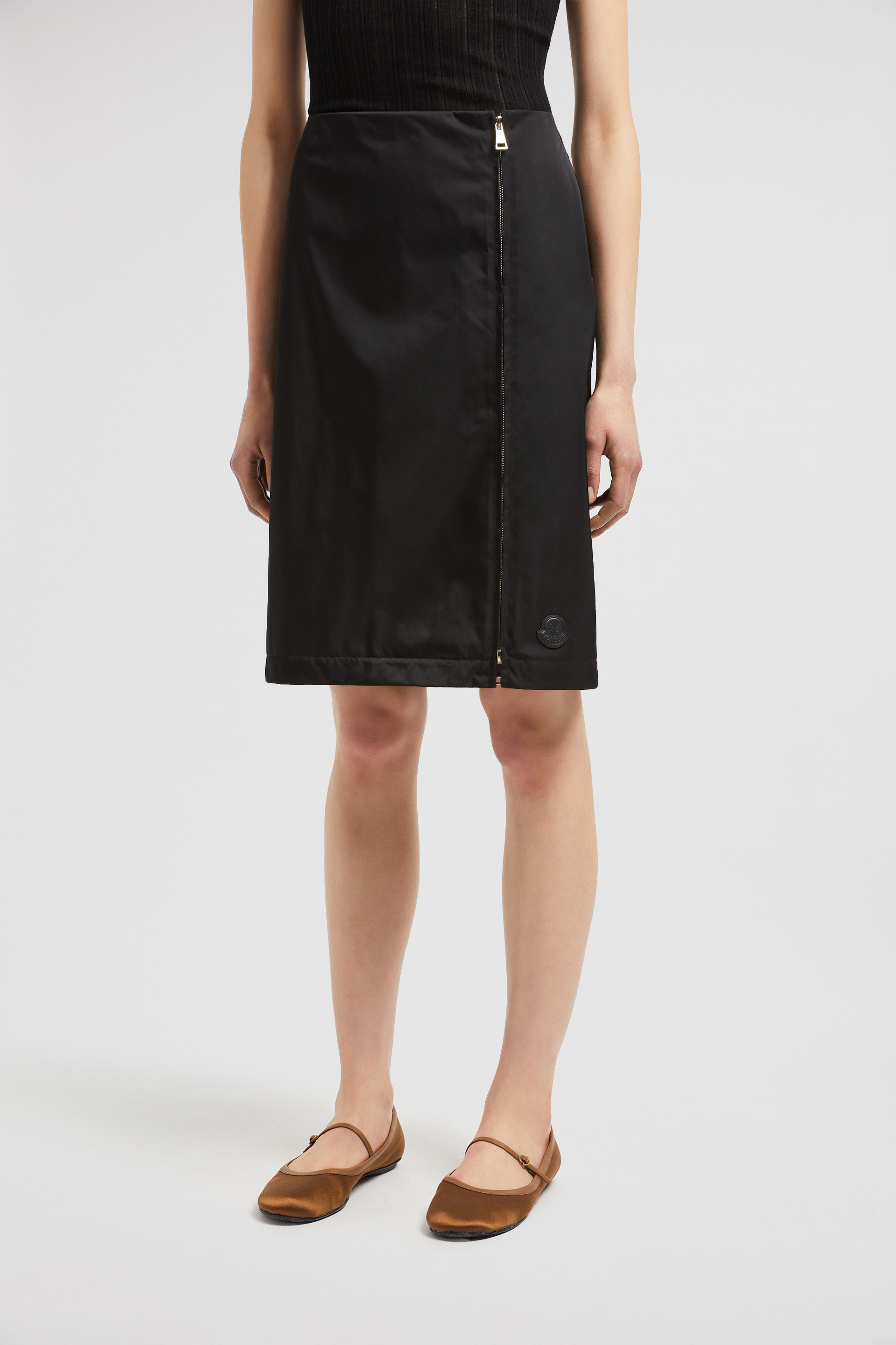 Moncler Zippered Skirt In Black