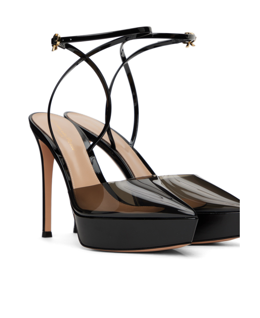 Gianvito Rossi Betty High Heels In Black