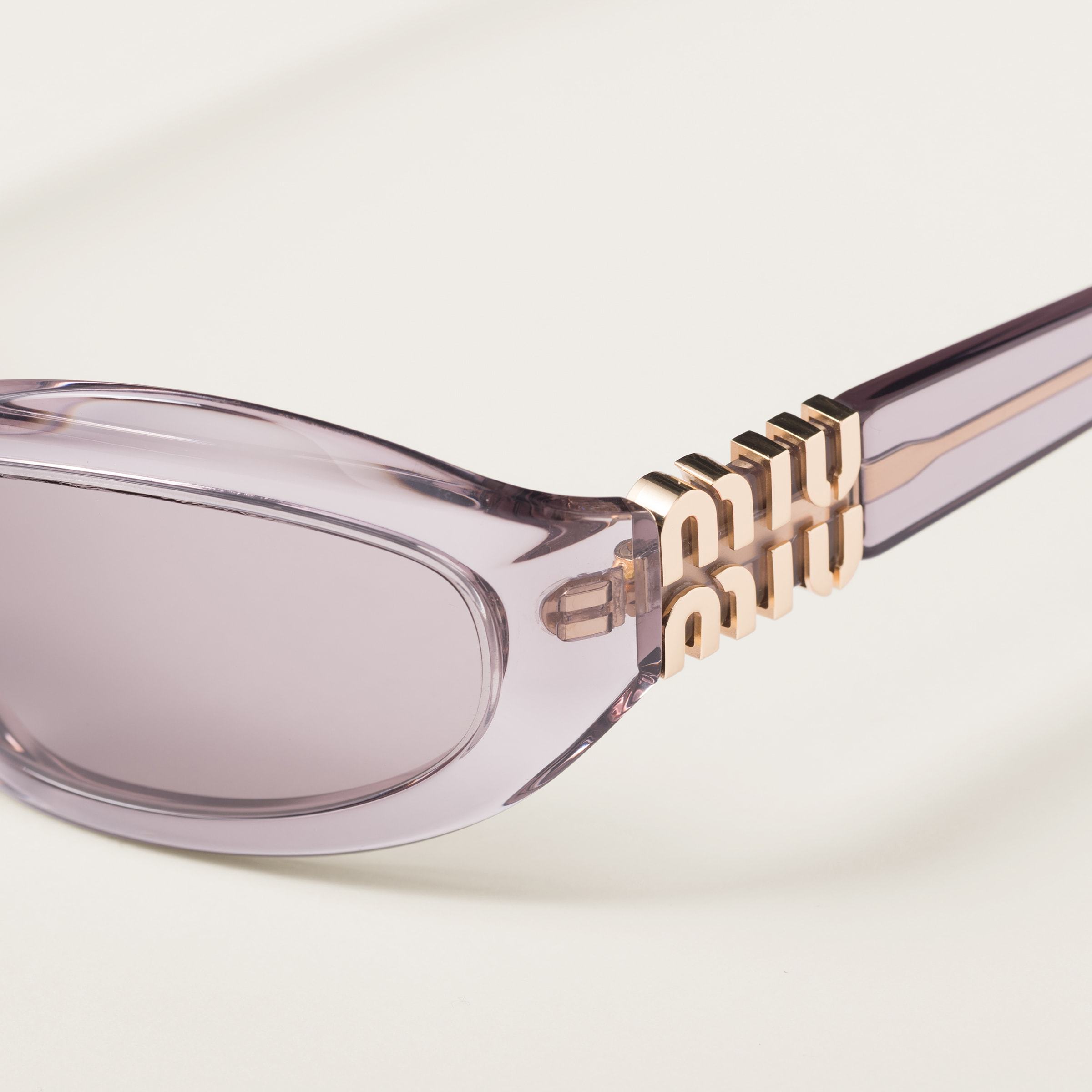 Miu Miu Glimpse Sunglasses In Nude
