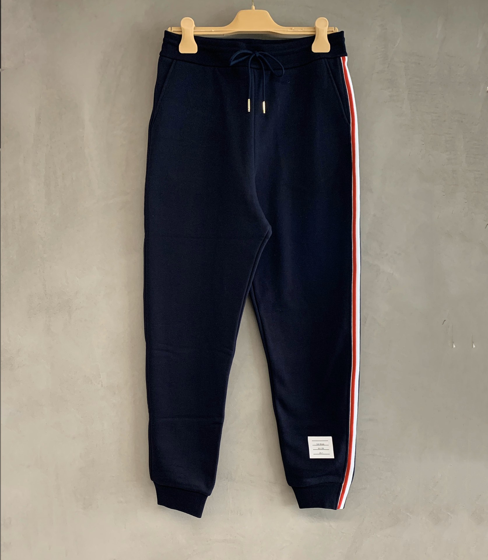 Thom Browne Tapered Grosgrain-trimmed Loopback Cotton-jersey Sweatpants In Black