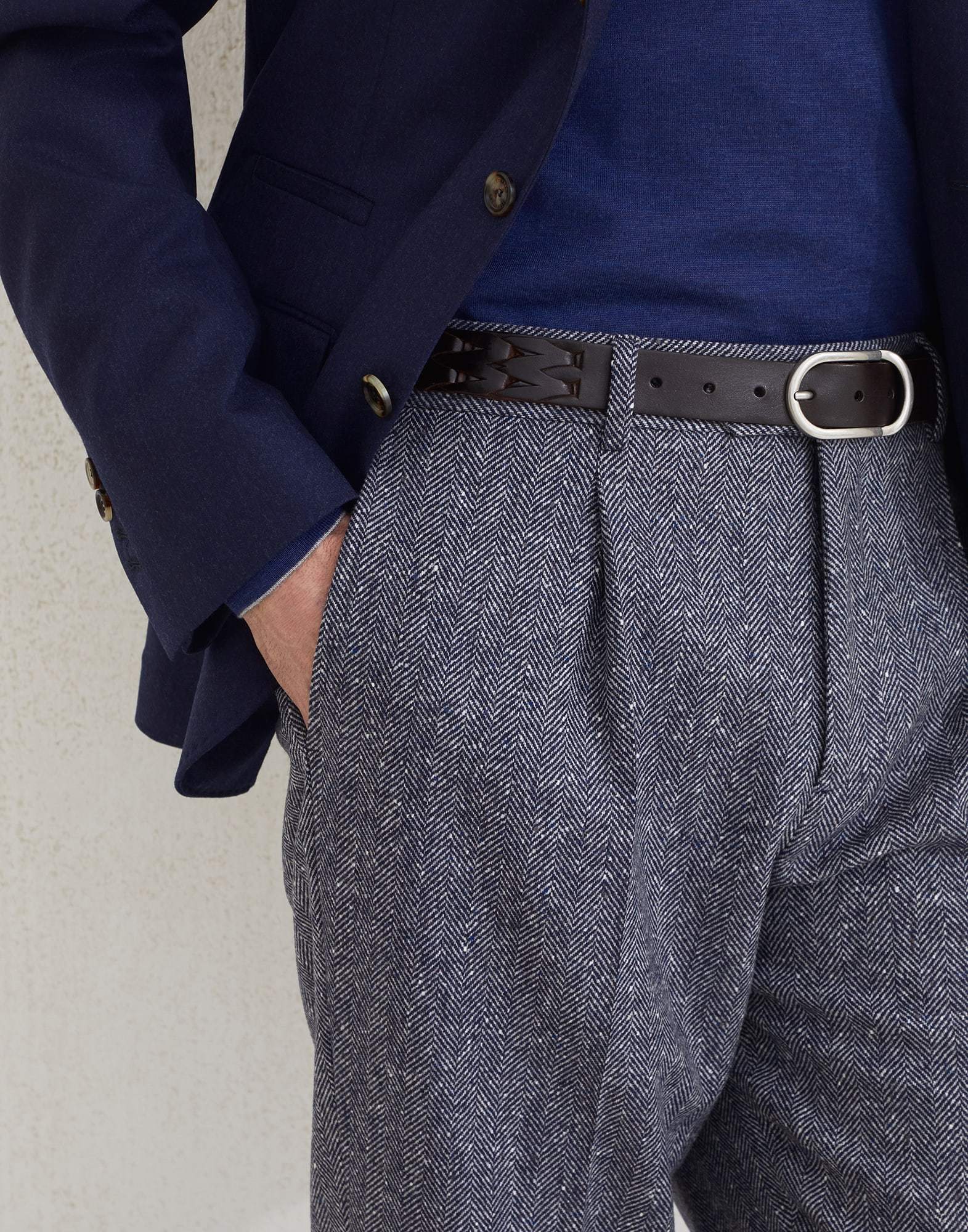 Brunello Cucinelli Pleated Tapered Trousers In Gray