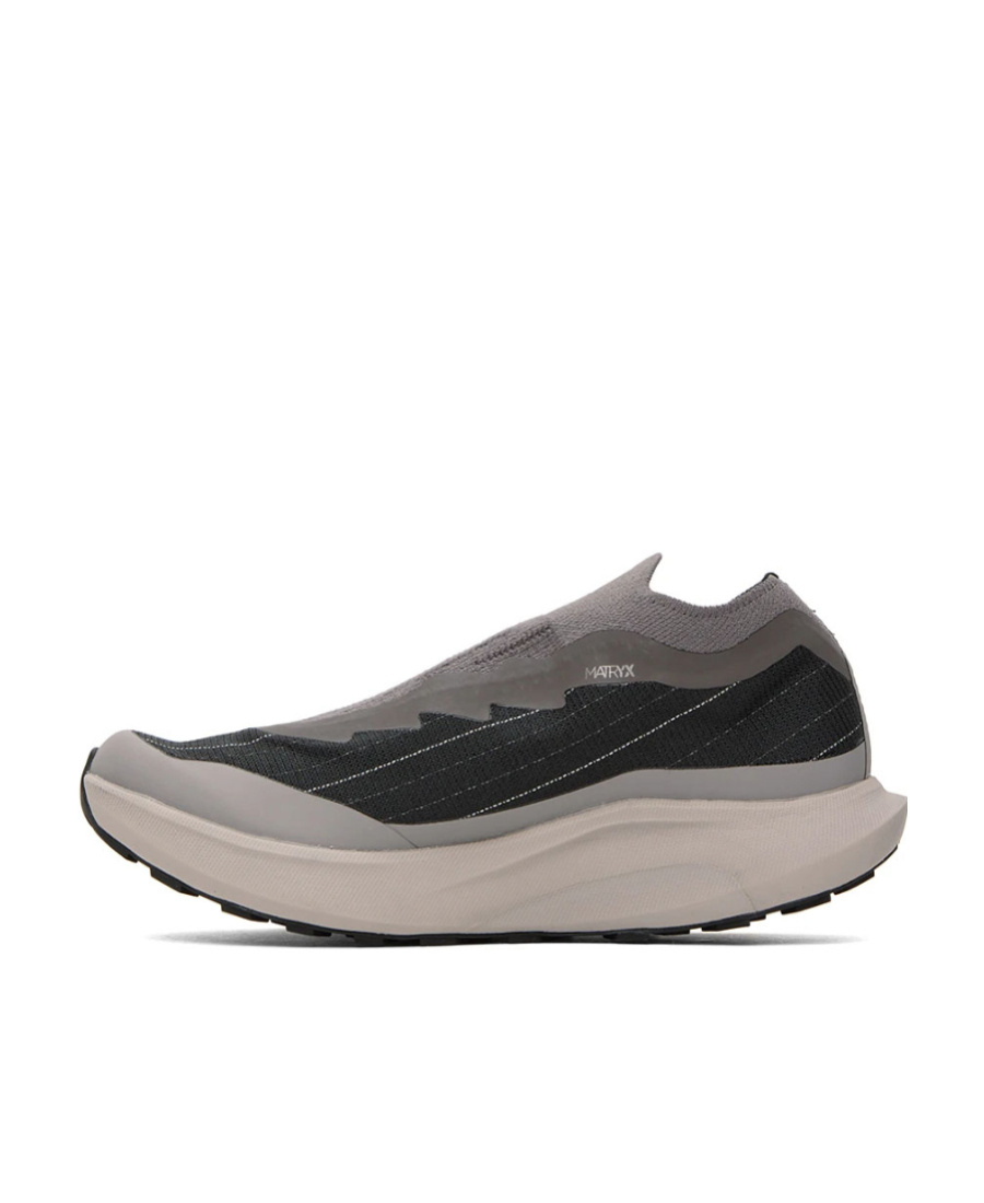 Salomon Pulsar Reflective Advanced Sports Shoes In Nude