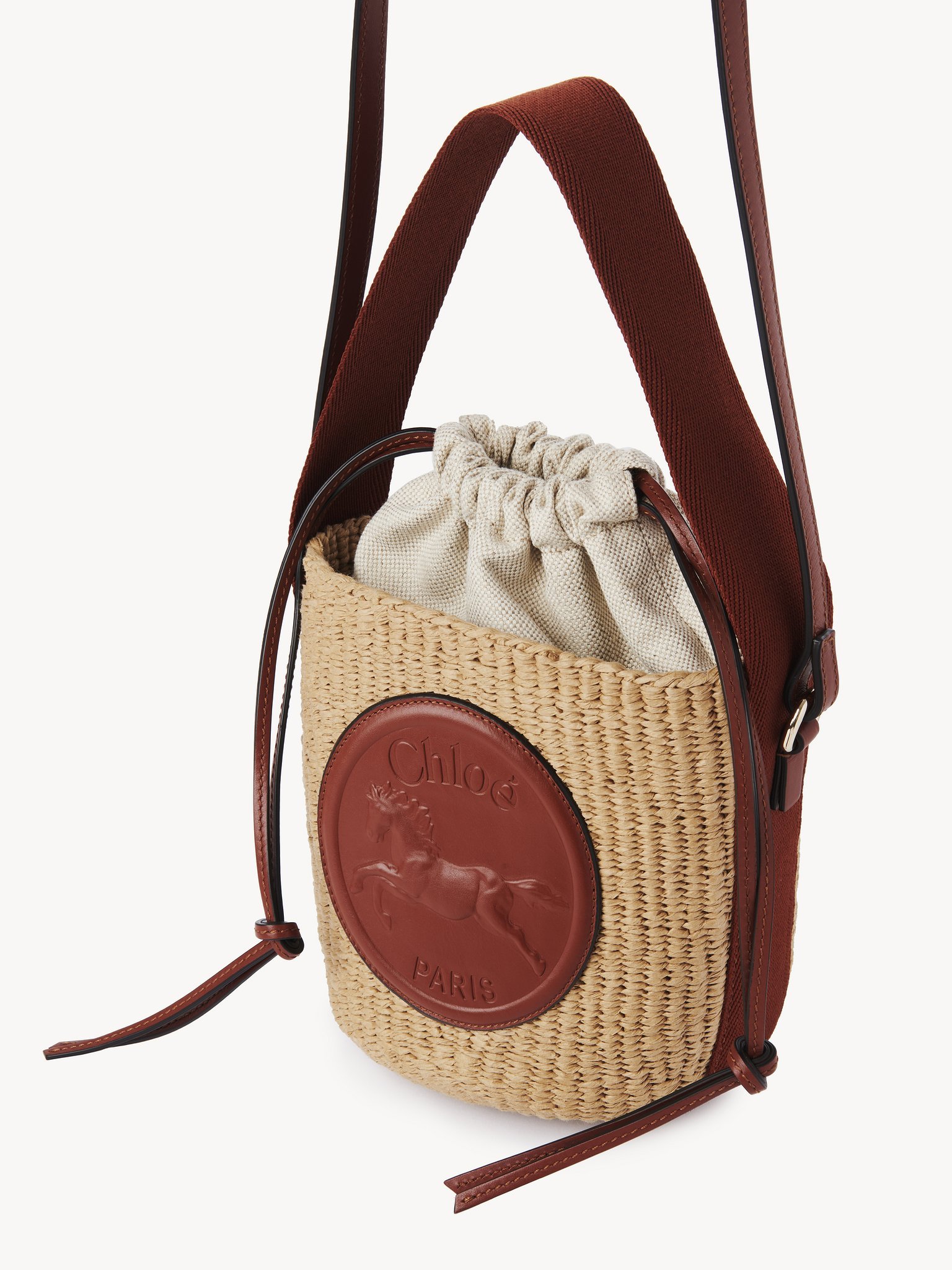 Chloé Mini Horse Medal Basket Bag In Natural Fibres Brown Size Onesize 100% Paper Yarn, Calf-skin Leather In Red