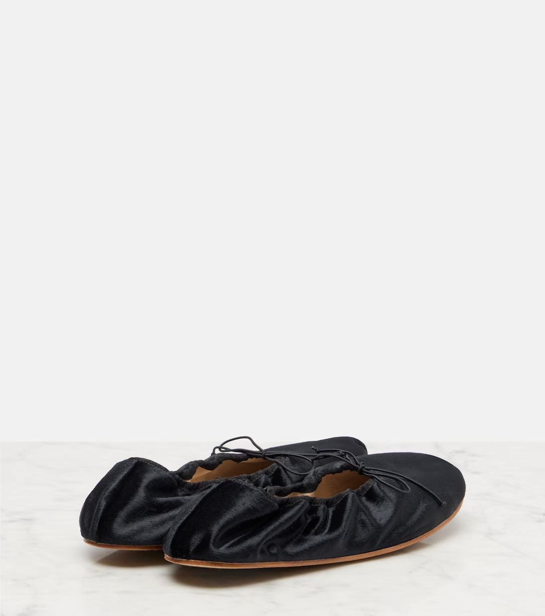 The Row Round Toe Ballet Flats In Black