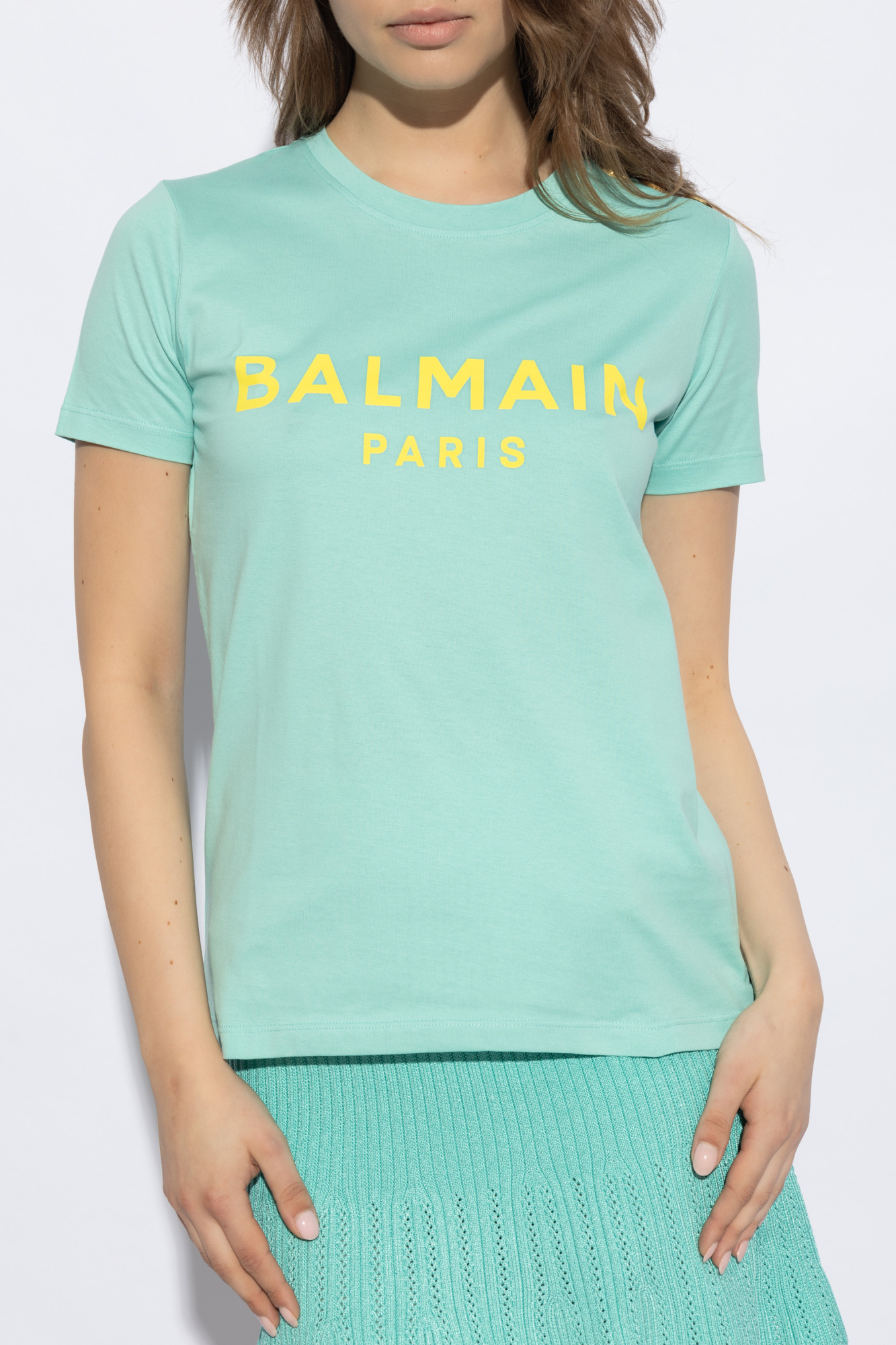 BALMAIN LOGO-PRINT BUTTON-SHOULDER T-SHIRT