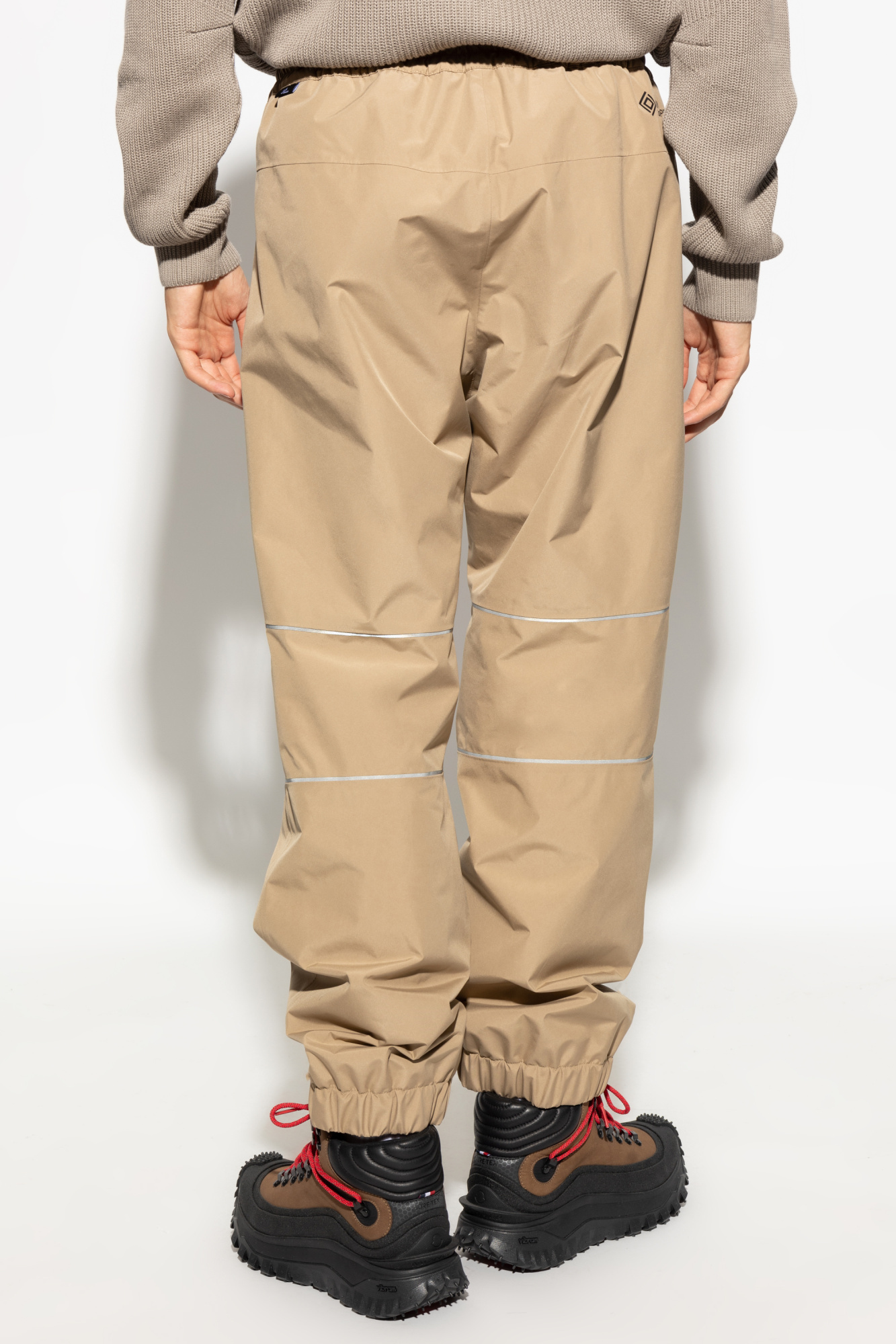 Moncler Gore-tex 2l Tech Sweatpants In Brown