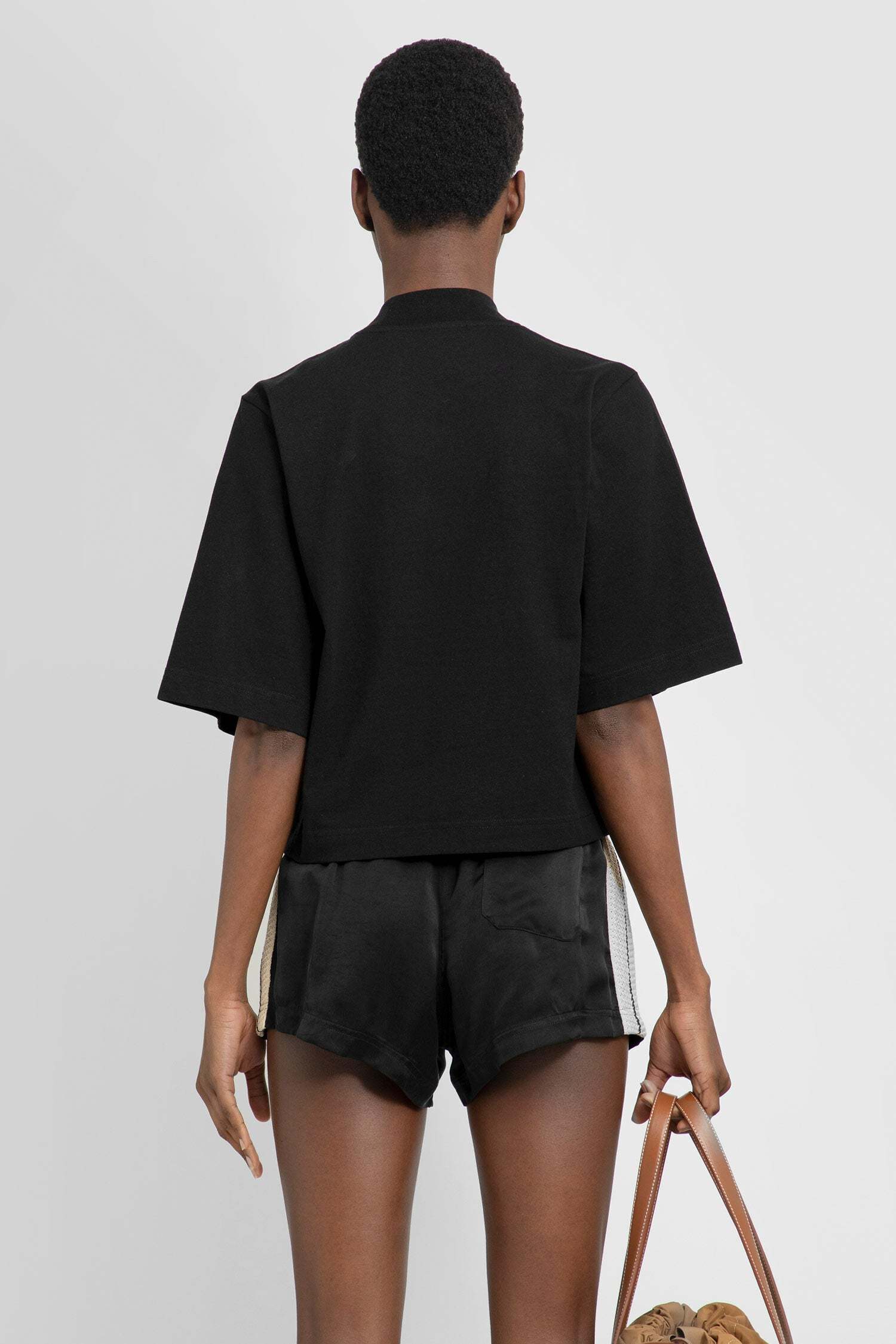 Palm Angels Cropped Short-sleeve T-shirt With Upside-down Palm Tree Graphic In Black