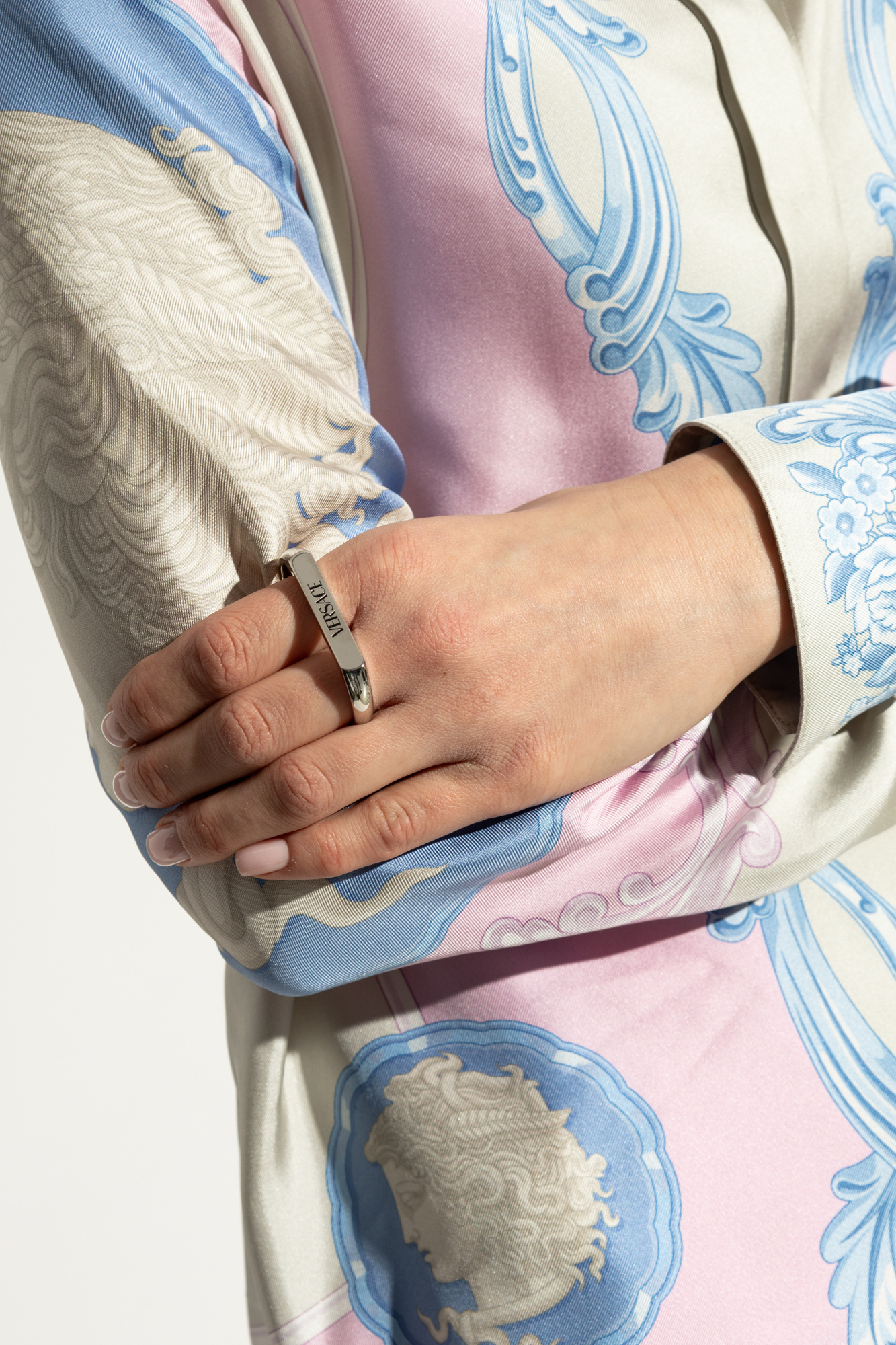 Versace Logo-engraved Two Finger Ring In Metallic