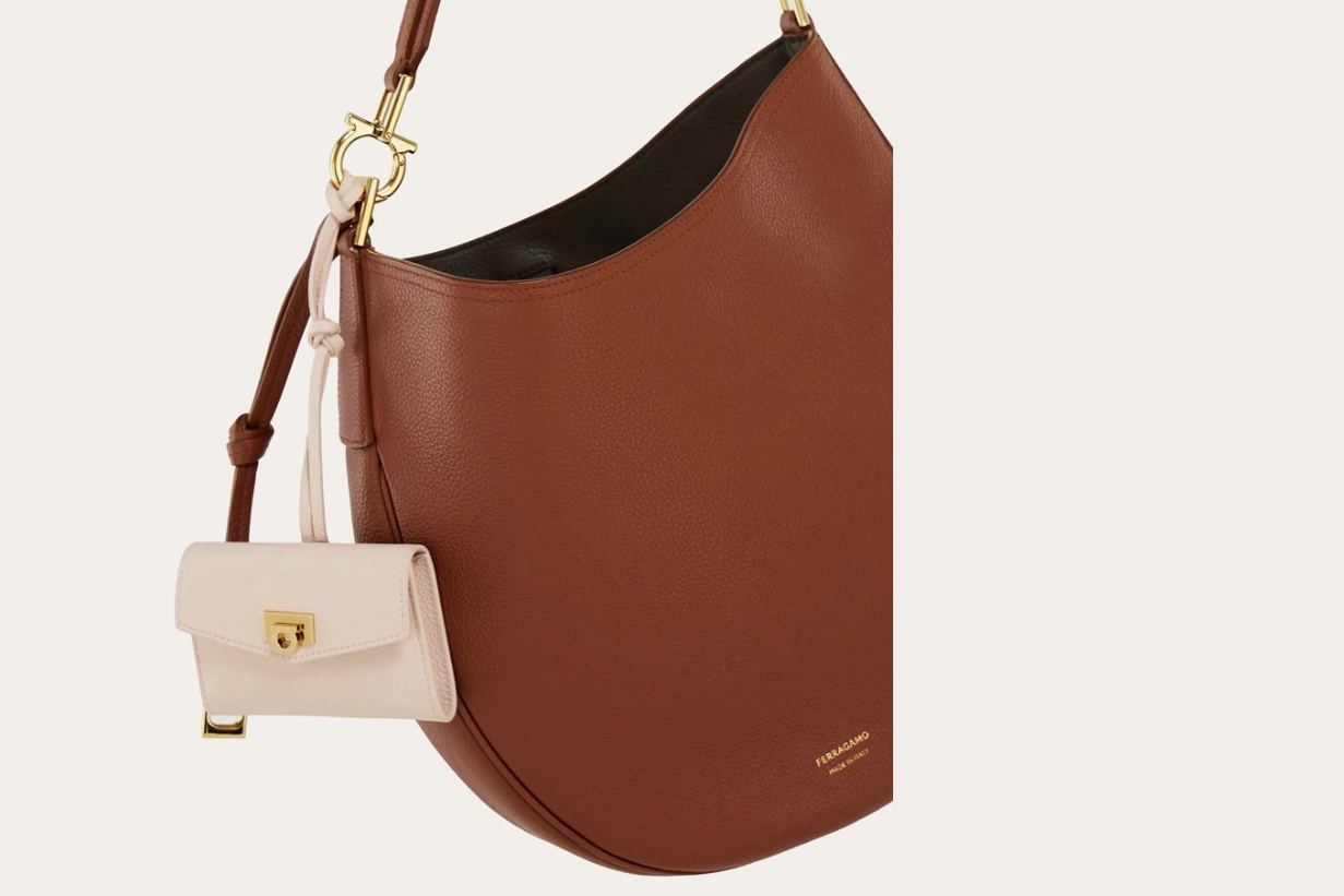 Ferragamo Gancini-buckle Calfskin Keyring In Neutral