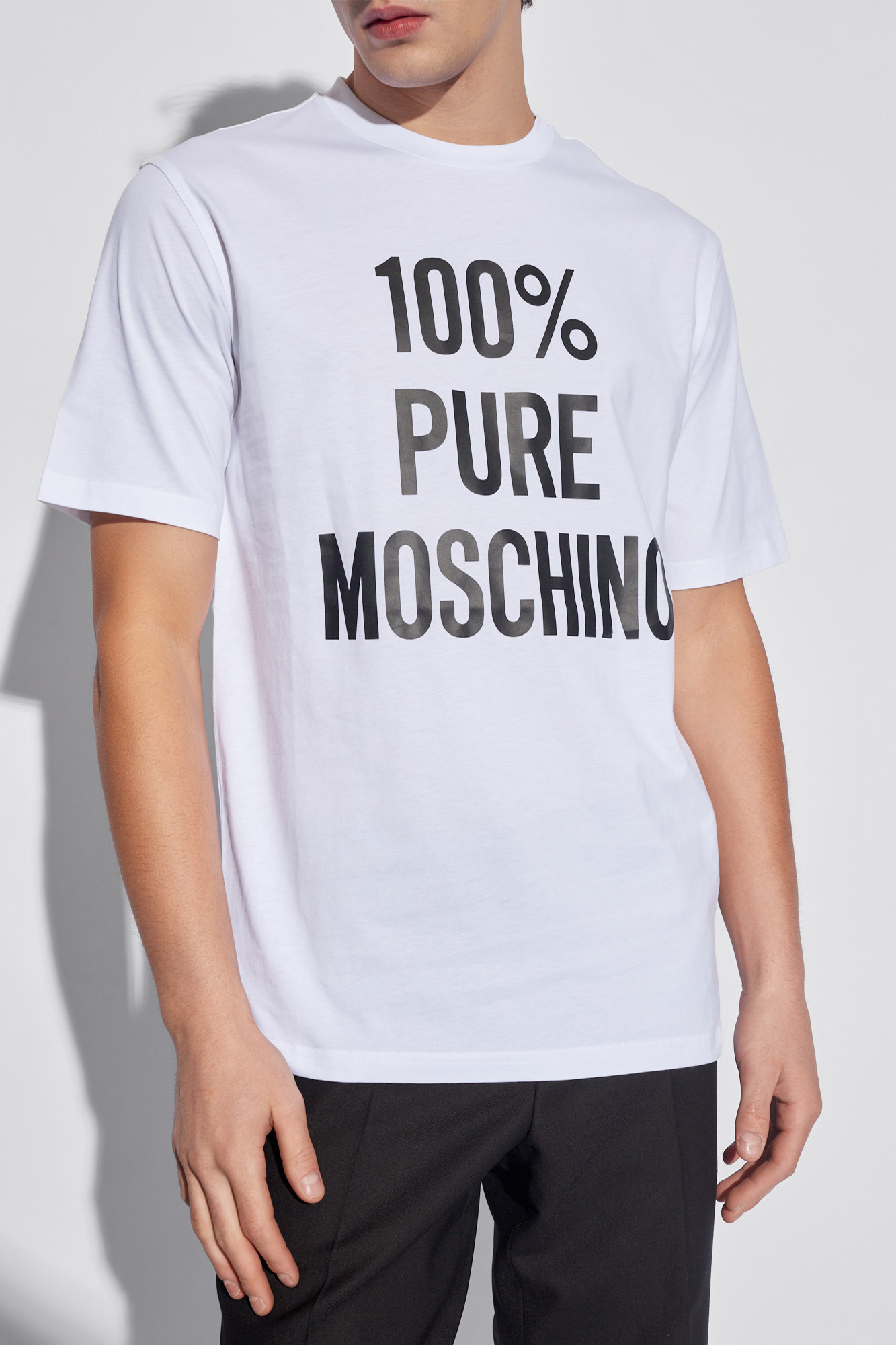 Moschino Versatile Crew Neck T-shirt In White