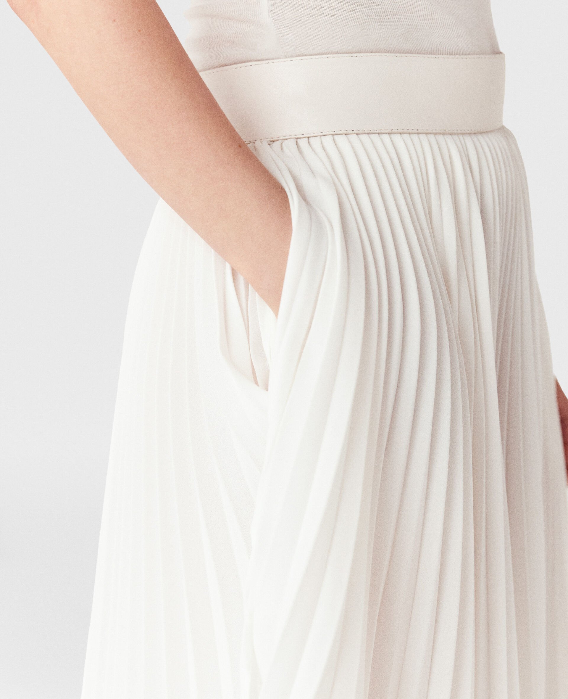 Stella Mccartney Pleated Mid-rise Maxi Skirt In White