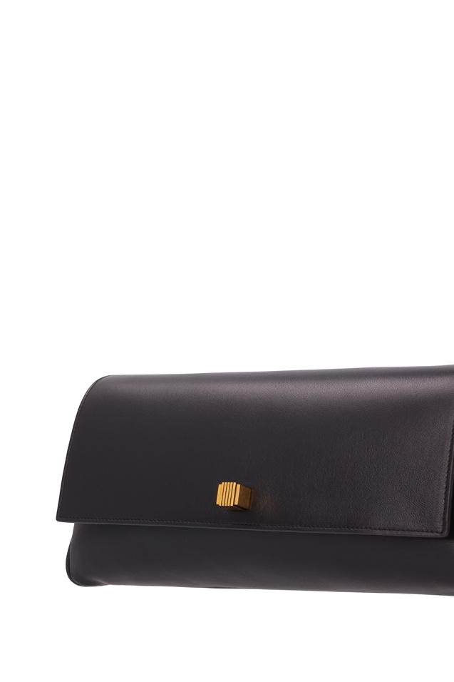 Khaite Audrey Leather Clutch In Black