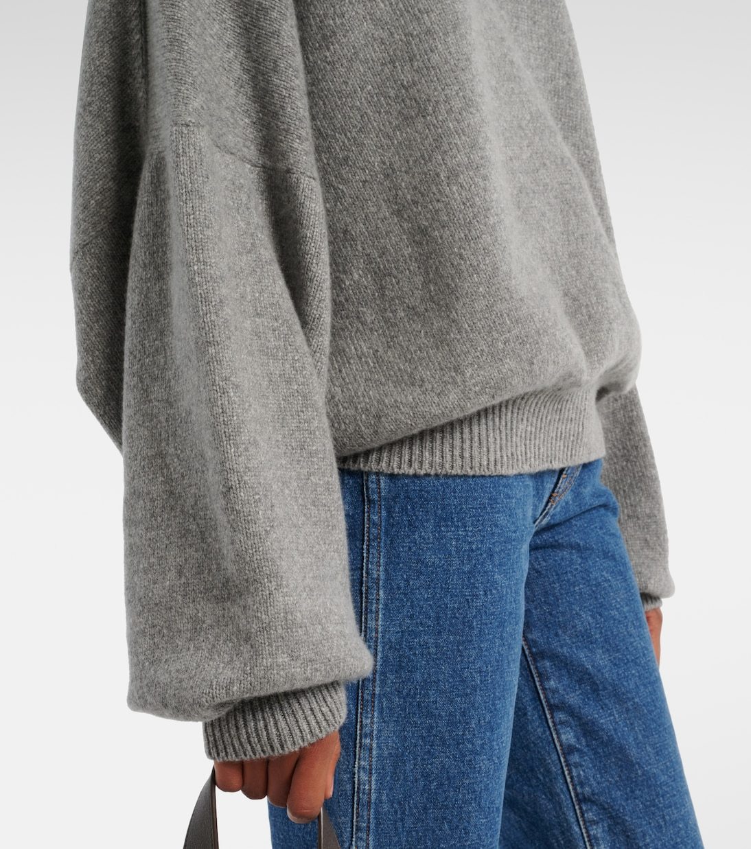 Khaite Margaux Cashmere Sweater In Gray