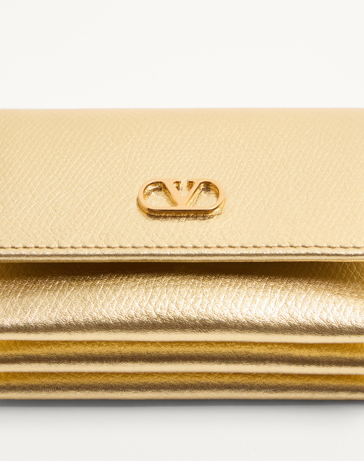 Valentino Vlogo Signature Metallic Grainy Calfskin Wallet With Chain