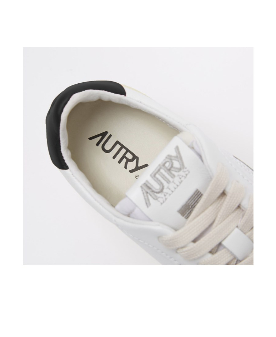 Autry Dallas Low-top Sneakers In White