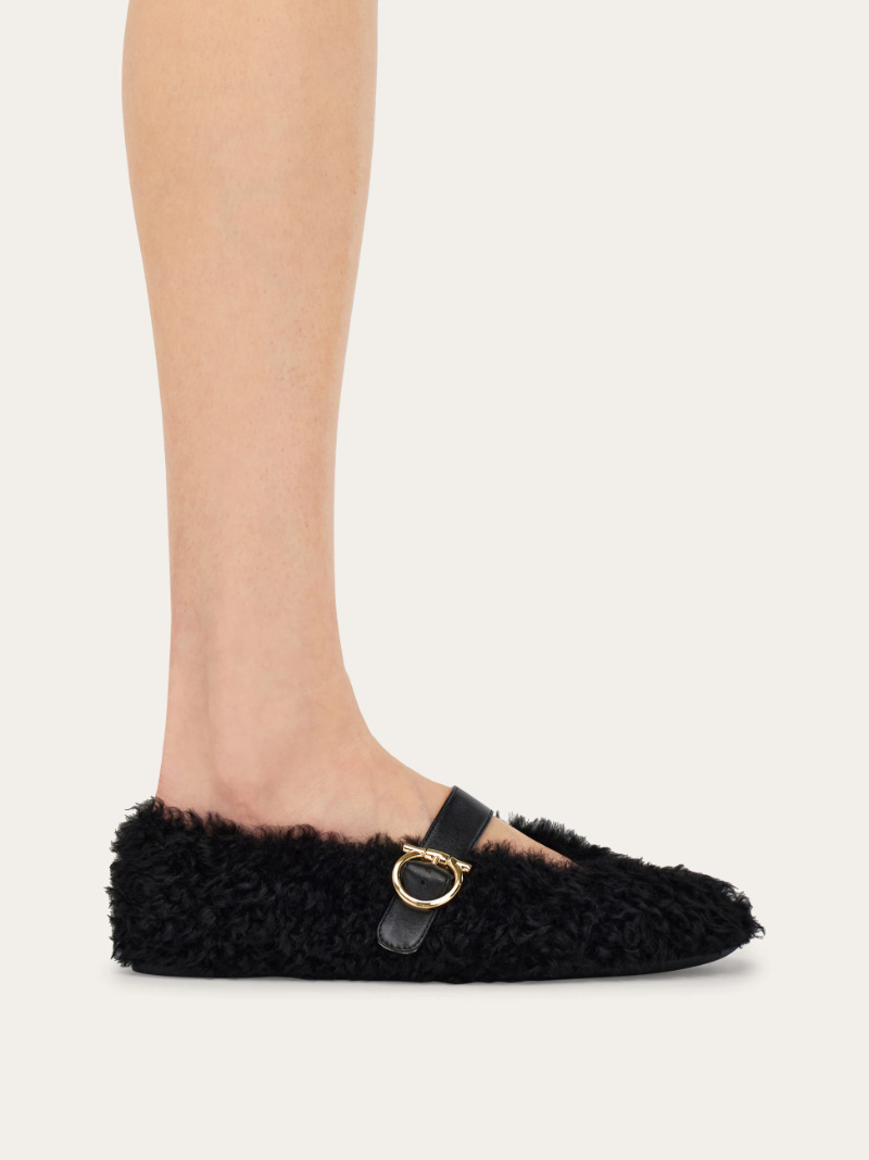 Ferragamo Shearling Ballet Flat In Black