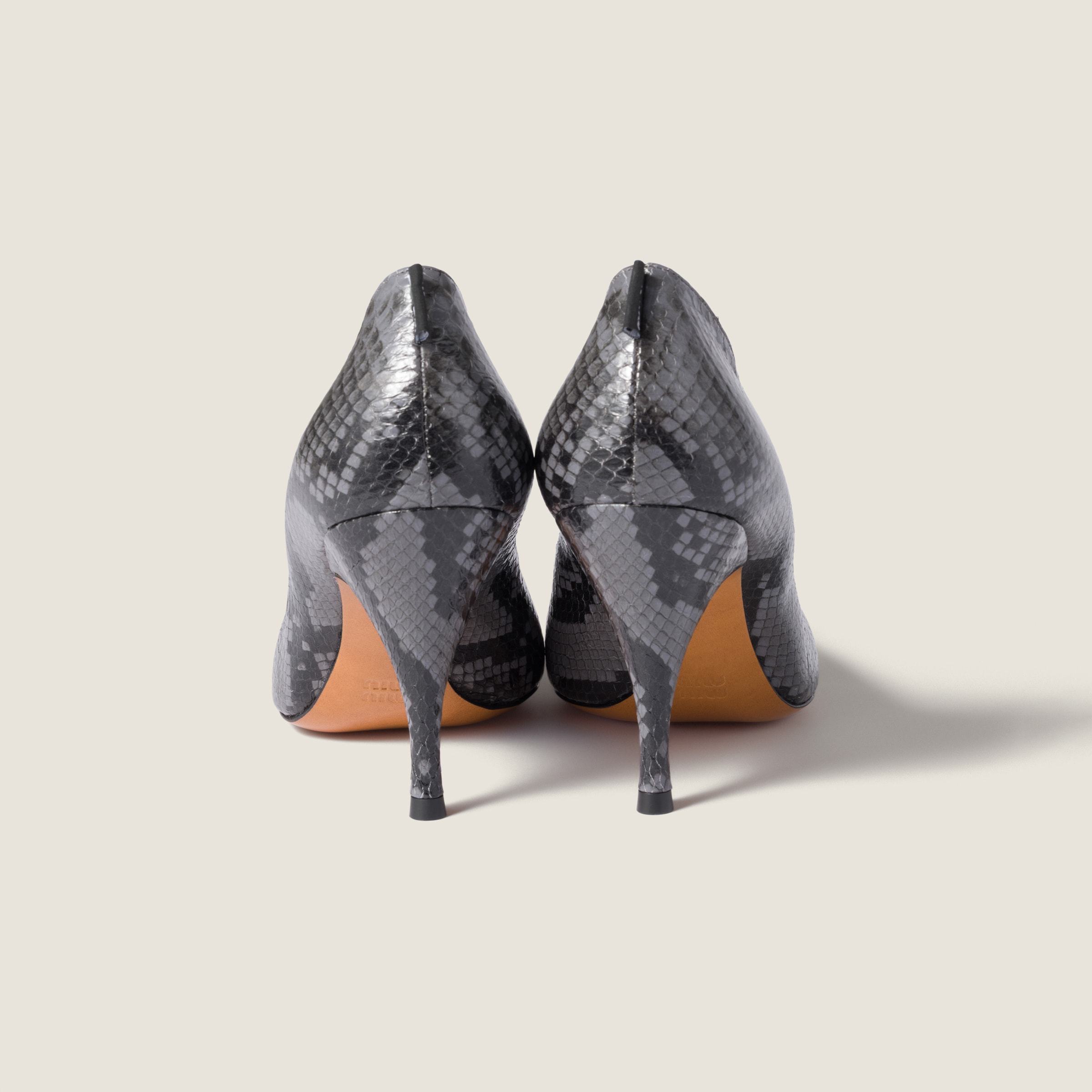 Miu Miu Python-print Ayers Leather Pumps In Black