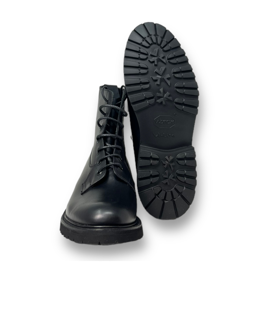 Tricker's Burford Ankle Boots In Black