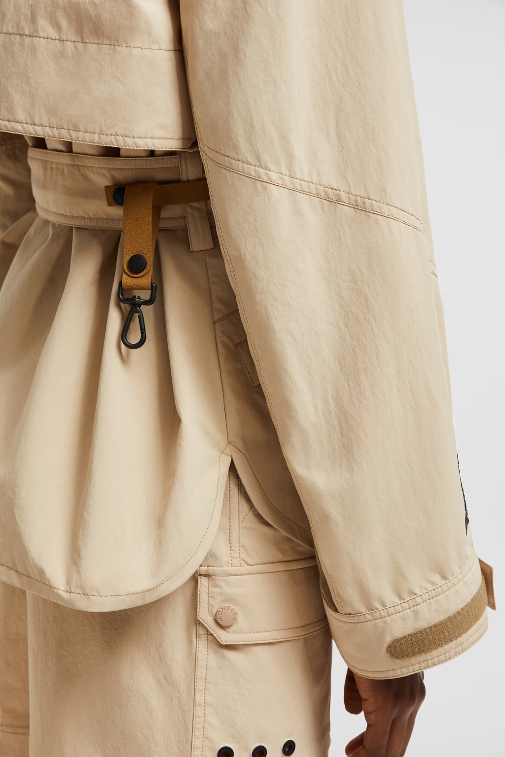 Moncler Veste Utilitaire Ceinturée Kaeng In Nude