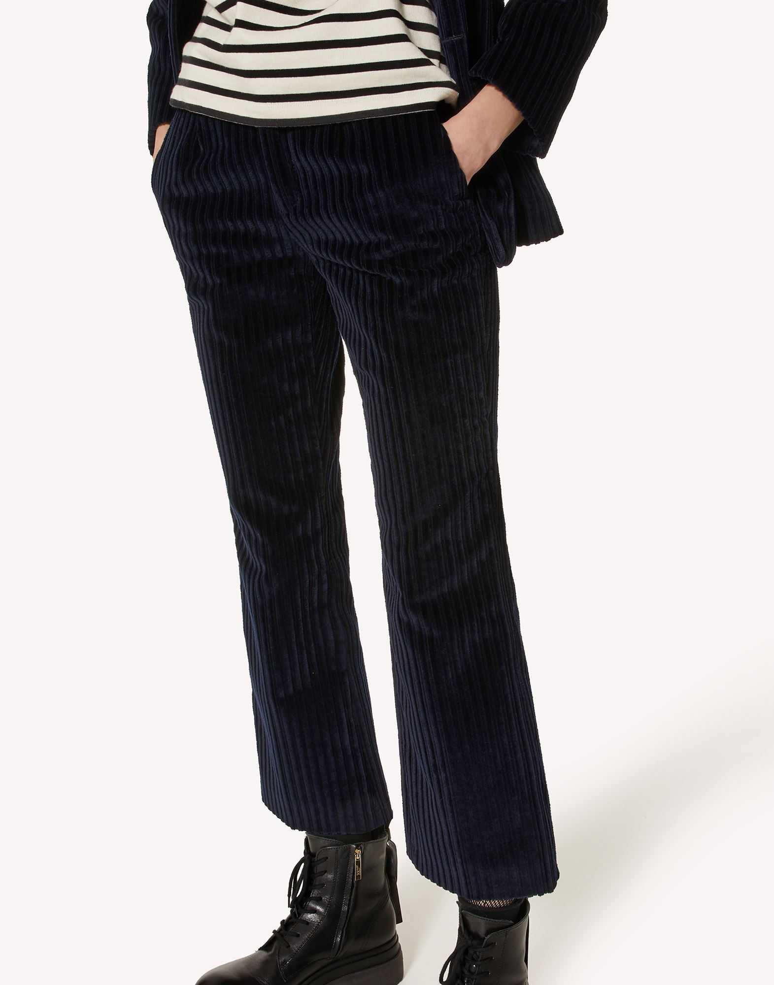 Red Valentino Horn Casual Pants In Black