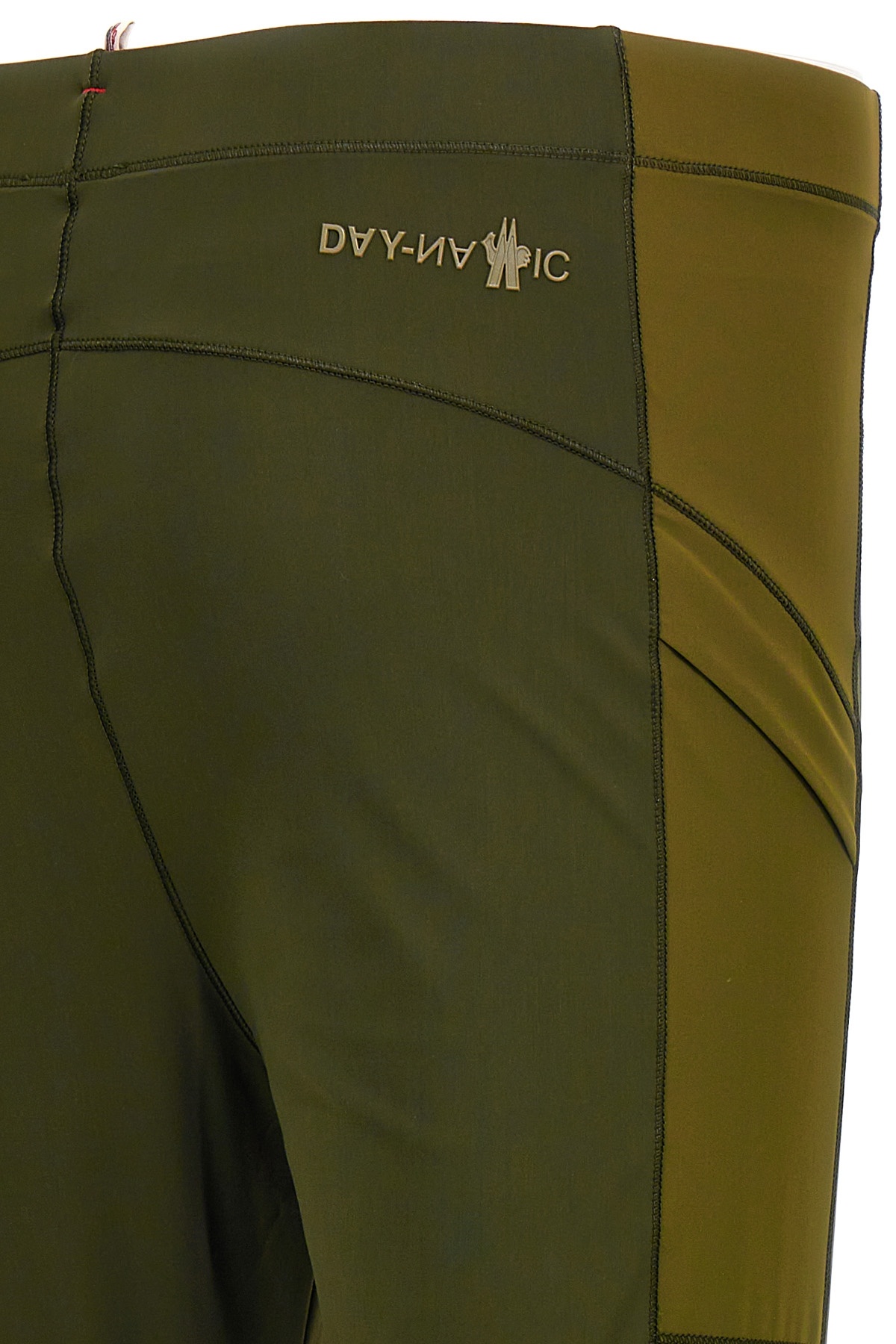 Moncler Logo Sweatpants In Green
