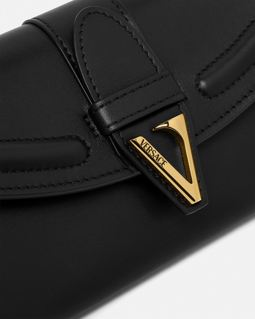 Versace V-logo Chain Clutch Bag In Black