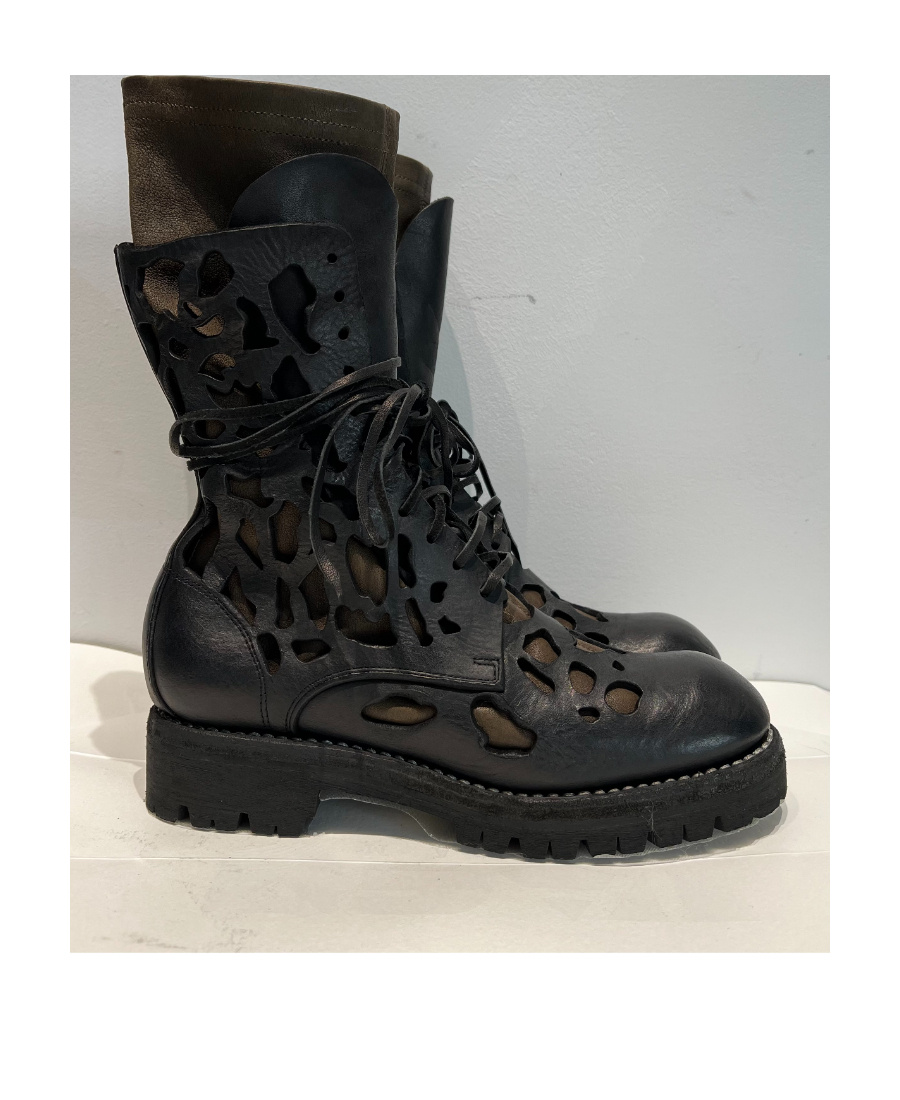 Guidi Hollow-out Short Boots In Black
