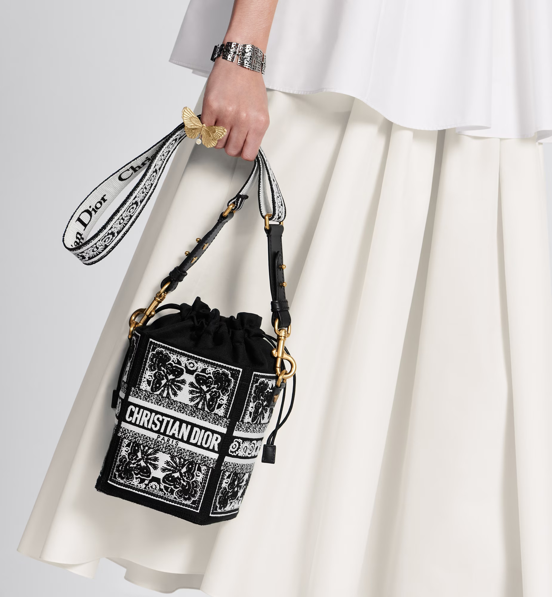 Dior Small D Bucket Shoulder Bag In Black
