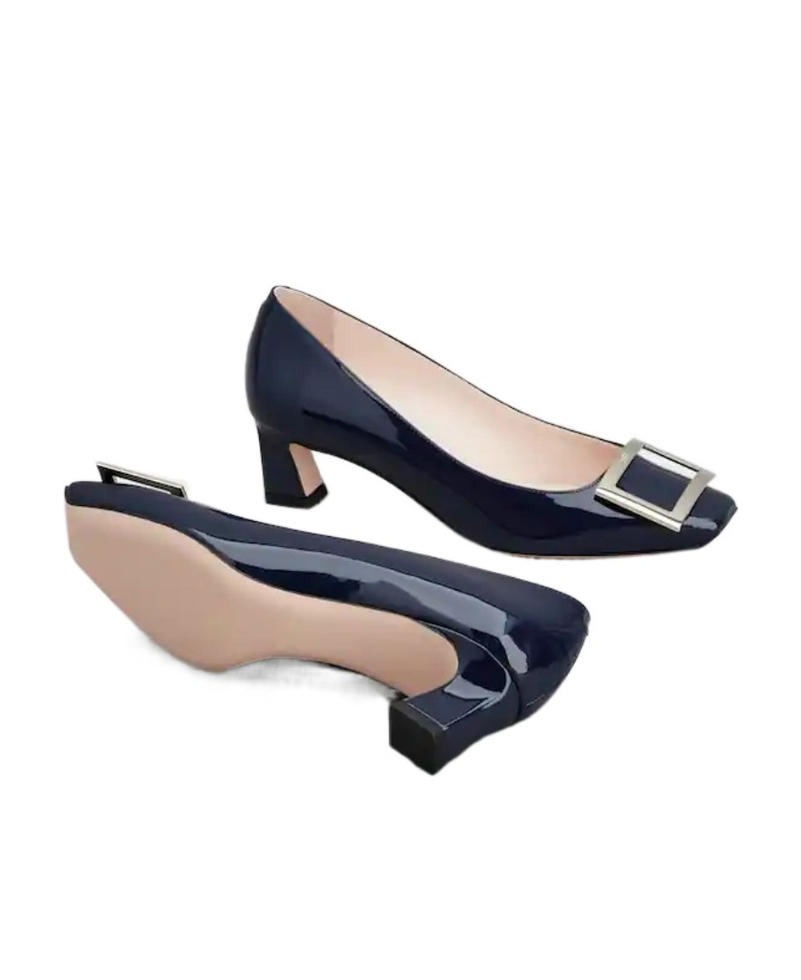 Roger Vivier Belle Vivier Patent Pumps With Metal Buckle In Black