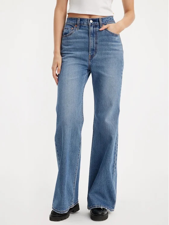 Levi's Ribcage Bells Jeans In Blue