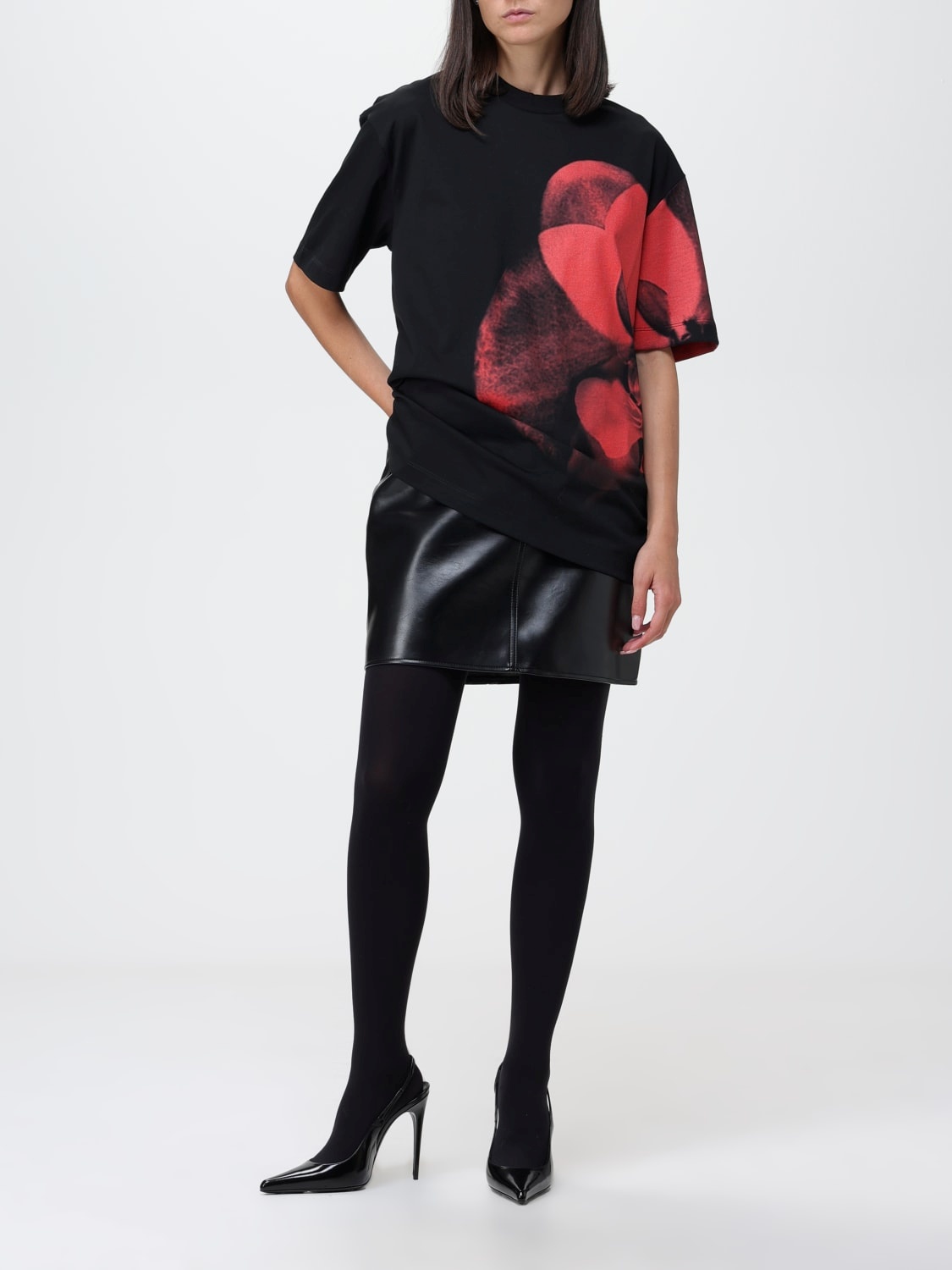 Alexander Mcqueen Loose Fit Cotton T-shirt With Graphic Print In Black